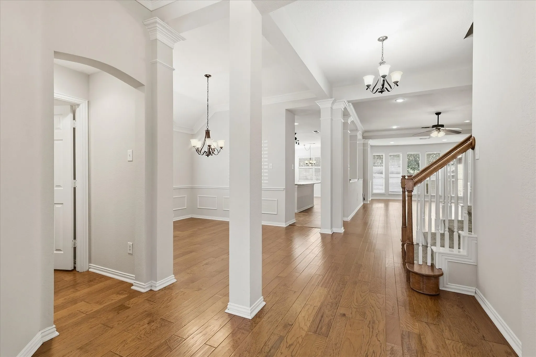 Single Family Residence For Sale in Denton County , 1109 Oakhollow Drive, Corinth, Texas 76210, 4 Bedroom, 3 Bathroom, 2 Garage spaces, 2,974 Sqft, built in 1997, mls#21377781, Real Estate Agent in Corinth, Homes For Sale in Denton county, Homes For Sale in Corinth, Realtor in Corinth Texas, Real Estate Brokerage Independent Realty Texas, Luminita Cordes Realtor