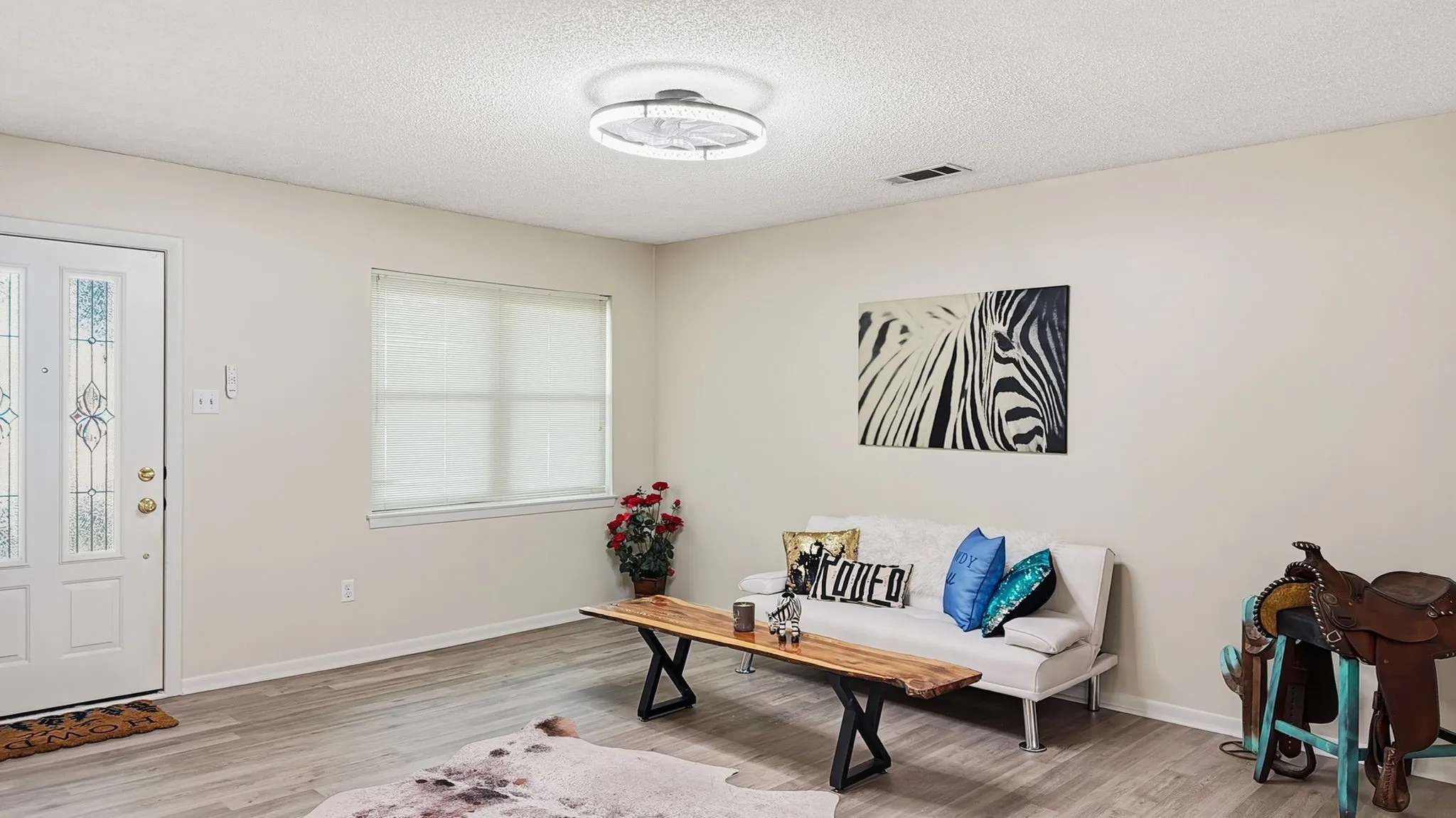 Single Family Residence For Sale in Coryell County , 2512 Lowrey Drive, Gatesville, Texas 76528, 3 Bedroom, 3 Bathroom, 1 Garage spaces, 1,674 Sqft, built in 1981, mls#21388511, Real Estate Agent in Gatesville, Homes For Sale in Coryell county, Homes For Sale in Gatesville, Realtor in Gatesville Texas, Real Estate Brokerage Independent Realty Texas, Luminita Cordes Realtor