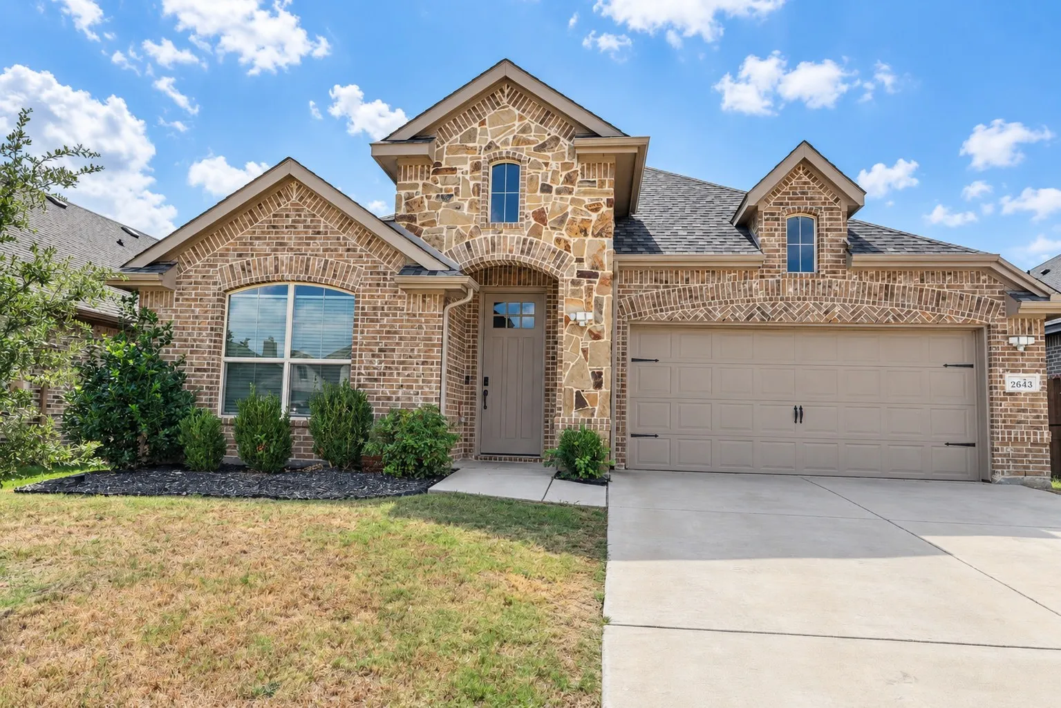 Single Family Residence For Rent in Tarrant County , 2643 Harlow Lane, Grand Prairie, Texas 75052, 4 Bedroom, 2 Bathroom, 2 Garage spaces, 2,159 Sqft, built in 2021, mls#21388513, Real Estate Agent in Grand Prairie, Homes For Rent in Tarrant county, Homes For Rent in Grand Prairie, Realtor in Grand Prairie Texas, Real Estate Brokerage Independent Realty Texas, Luminita Cordes Realtor