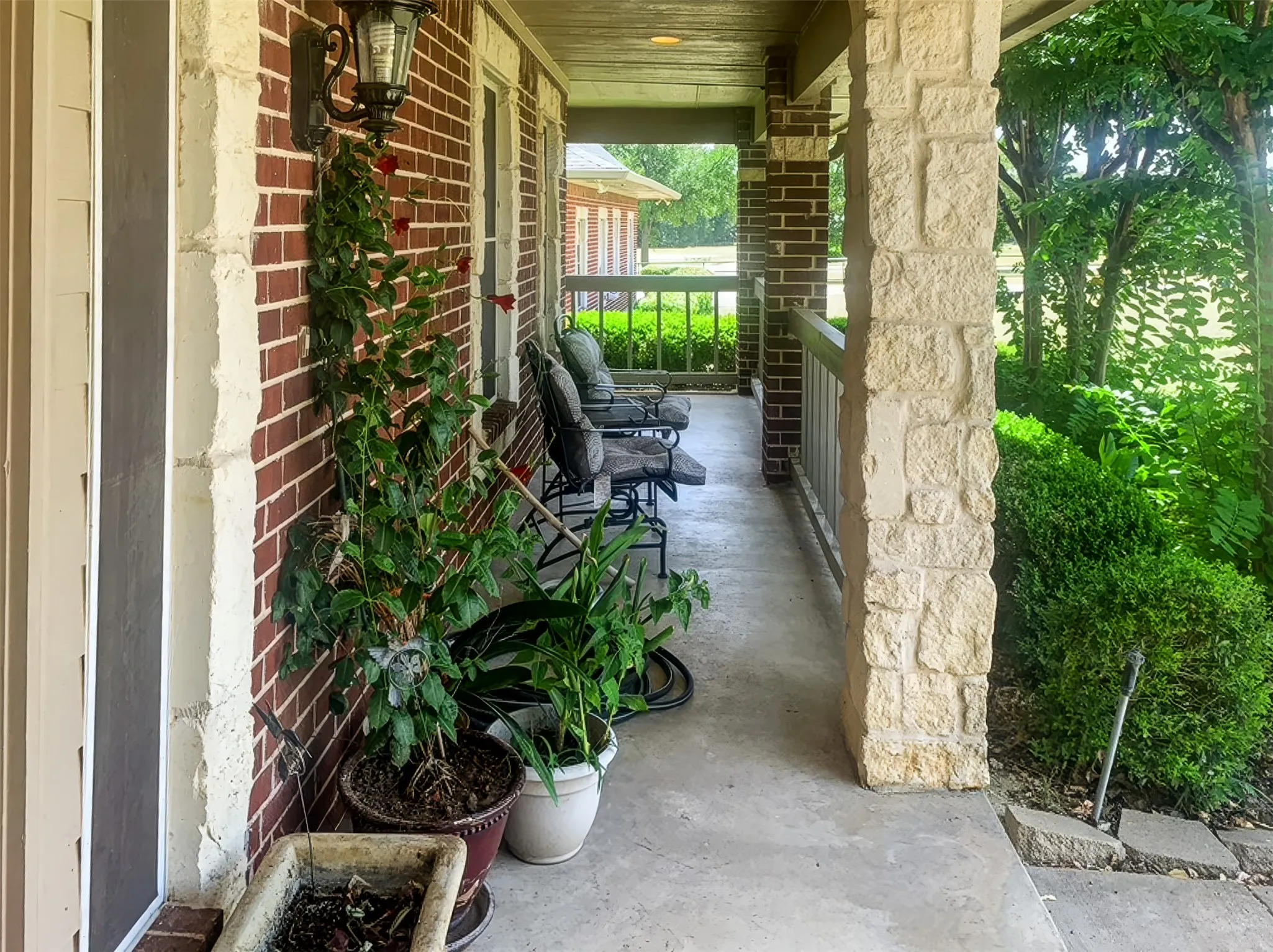 Single Family Residence For Sale in Wise County , 1189 Heritage Creek Drive, Rhome, Texas 76078, 4 Bedroom, 3 Bathroom, 4 Garage spaces, 3,599 Sqft, built in 2001, mls#21387360, Real Estate Agent in Rhome, Homes For Sale in Wise county, Homes For Sale in Rhome, Realtor in Rhome Texas, Real Estate Brokerage Independent Realty Texas, Luminita Cordes Realtor