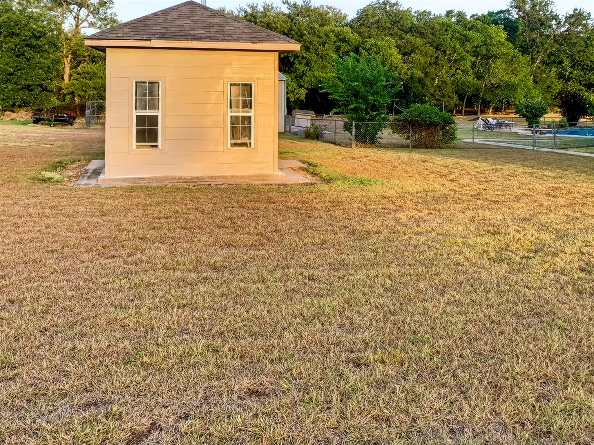 Single Family Residence For Sale in Wise County , 1189 Heritage Creek Drive, Rhome, Texas 76078, 4 Bedroom, 3 Bathroom, 4 Garage spaces, 3,599 Sqft, built in 2001, mls#21387360, Real Estate Agent in Rhome, Homes For Sale in Wise county, Homes For Sale in Rhome, Realtor in Rhome Texas, Real Estate Brokerage Independent Realty Texas, Luminita Cordes Realtor