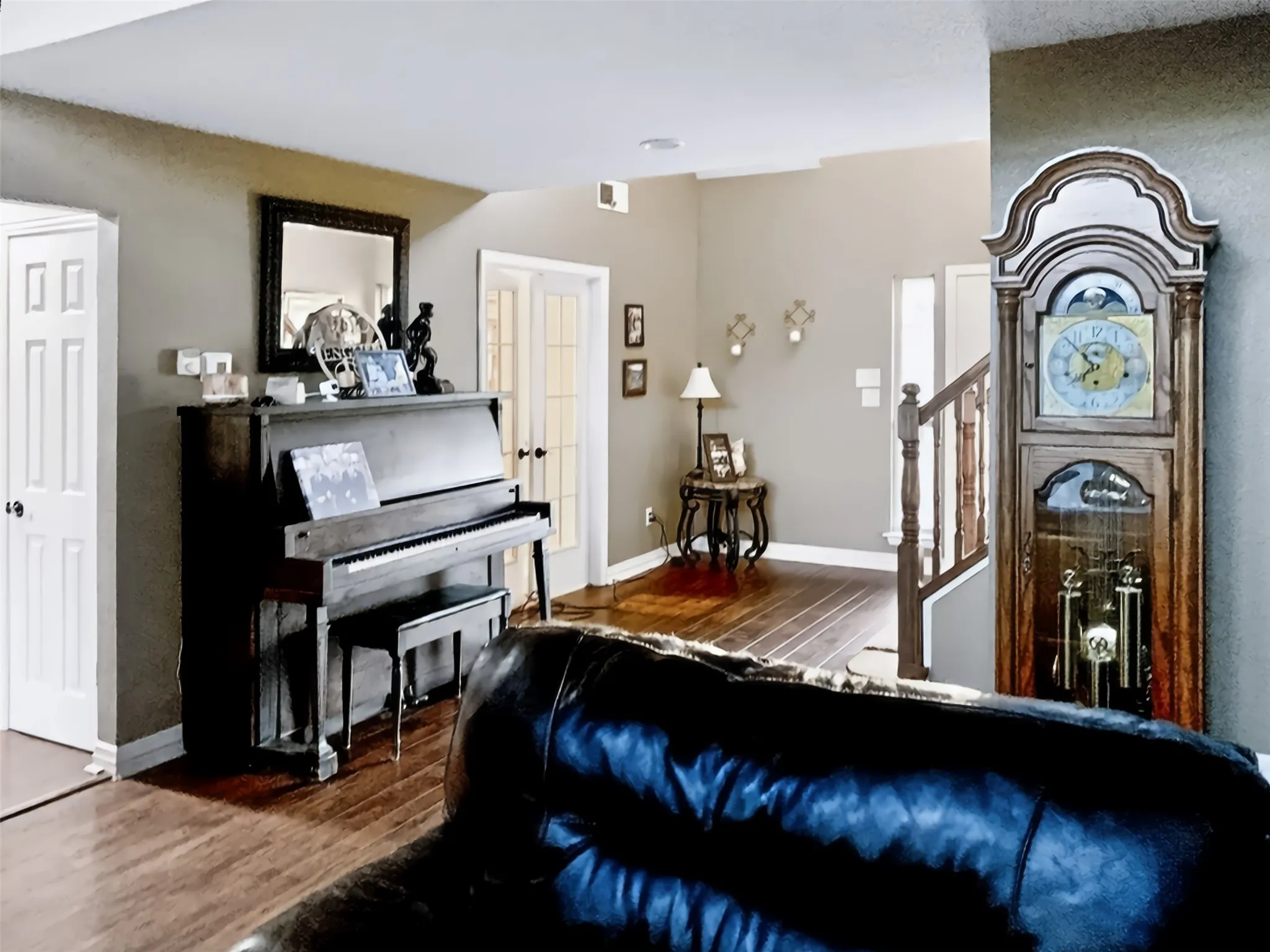 Single Family Residence For Sale in Wise County , 1189 Heritage Creek Drive, Rhome, Texas 76078, 4 Bedroom, 3 Bathroom, 4 Garage spaces, 3,599 Sqft, built in 2001, mls#21387360, Real Estate Agent in Rhome, Homes For Sale in Wise county, Homes For Sale in Rhome, Realtor in Rhome Texas, Real Estate Brokerage Independent Realty Texas, Luminita Cordes Realtor