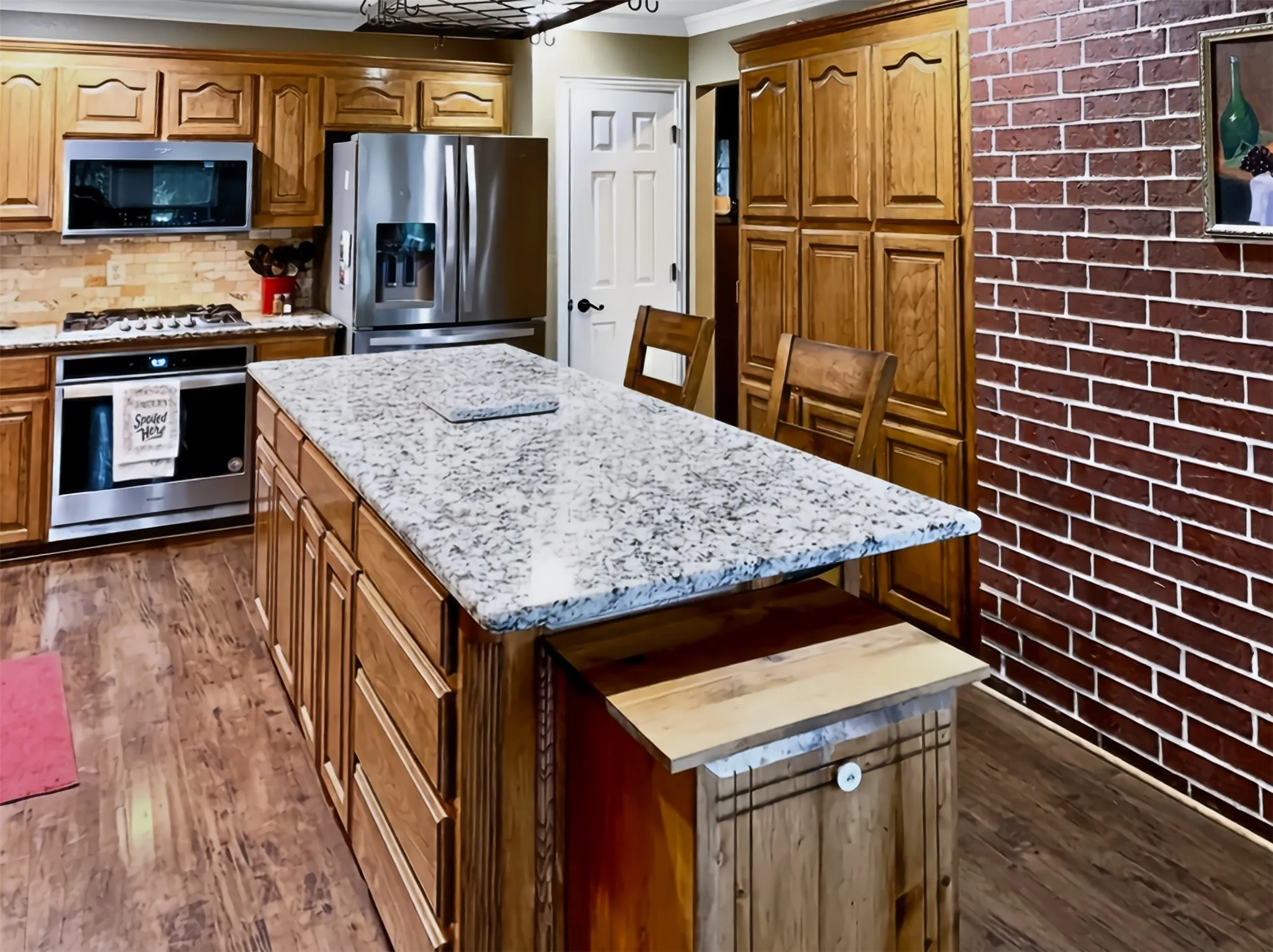 Single Family Residence For Sale in Wise County , 1189 Heritage Creek Drive, Rhome, Texas 76078, 4 Bedroom, 3 Bathroom, 4 Garage spaces, 3,599 Sqft, built in 2001, mls#21387360, Real Estate Agent in Rhome, Homes For Sale in Wise county, Homes For Sale in Rhome, Realtor in Rhome Texas, Real Estate Brokerage Independent Realty Texas, Luminita Cordes Realtor