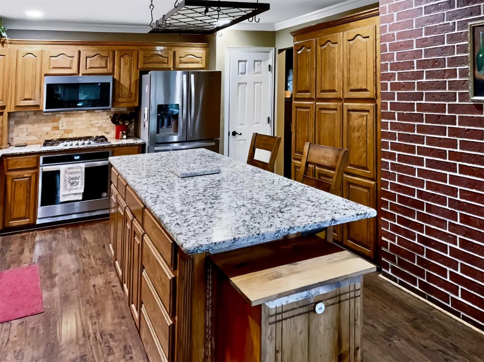 Single Family Residence For Sale in Wise County , 1189 Heritage Creek Drive, Rhome, Texas 76078, 4 Bedroom, 3 Bathroom, 4 Garage spaces, 3,599 Sqft, built in 2001, mls#21387360, Real Estate Agent in Rhome, Homes For Sale in Wise county, Homes For Sale in Rhome, Realtor in Rhome Texas, Real Estate Brokerage Independent Realty Texas, Luminita Cordes Realtor