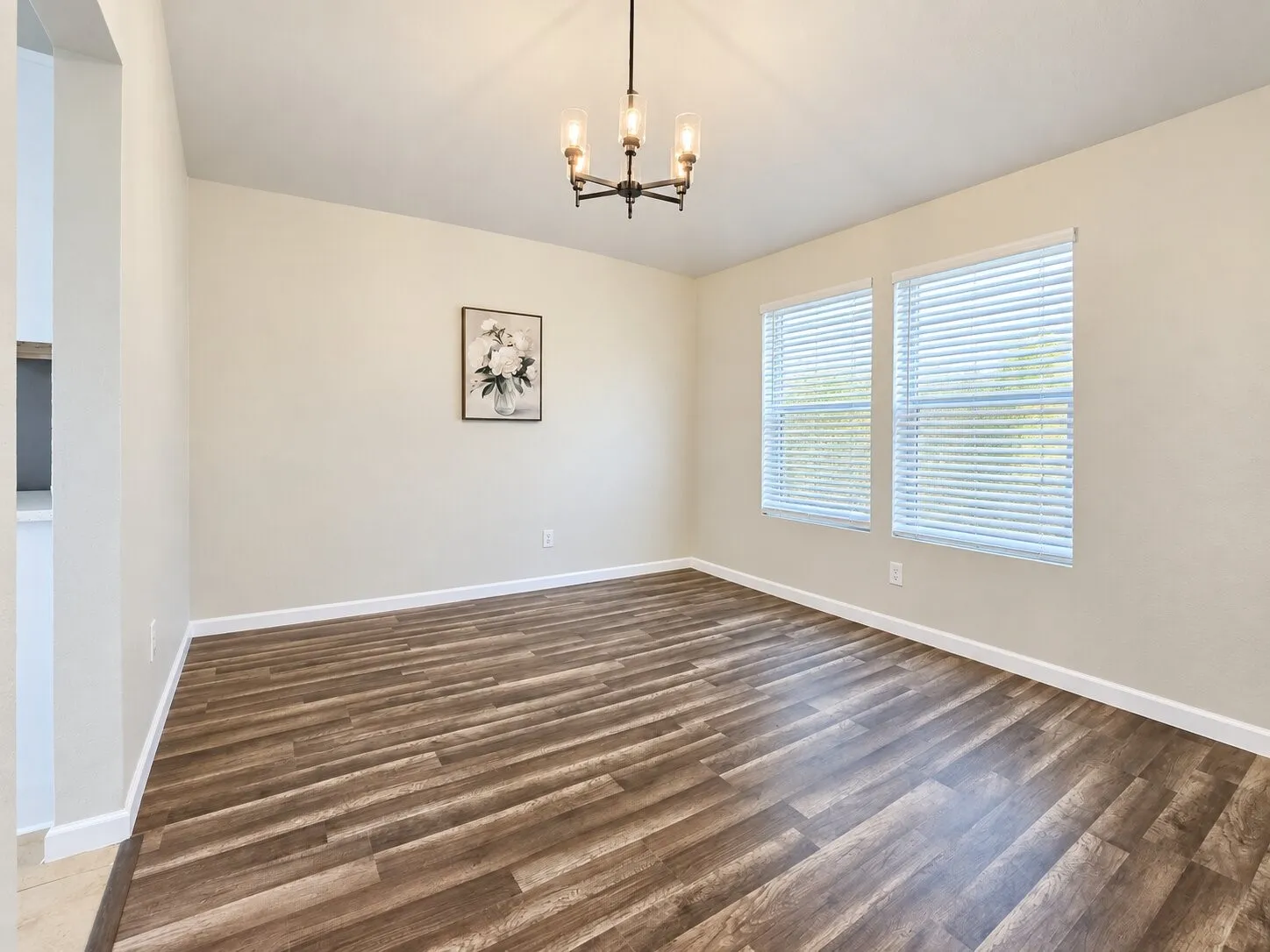 Single Family Residence For Sale in Tarrant County , 800 Castlewick Court, Arlington, Texas 76018, 3 Bedroom, 2 Bathroom, 2 Garage spaces, 1,456 Sqft, built in 1998, mls#21388527, Real Estate Agent in Arlington, Homes For Sale in Tarrant county, Homes For Sale in Arlington, Realtor in Arlington Texas, Real Estate Brokerage Independent Realty Texas, Luminita Cordes Realtor