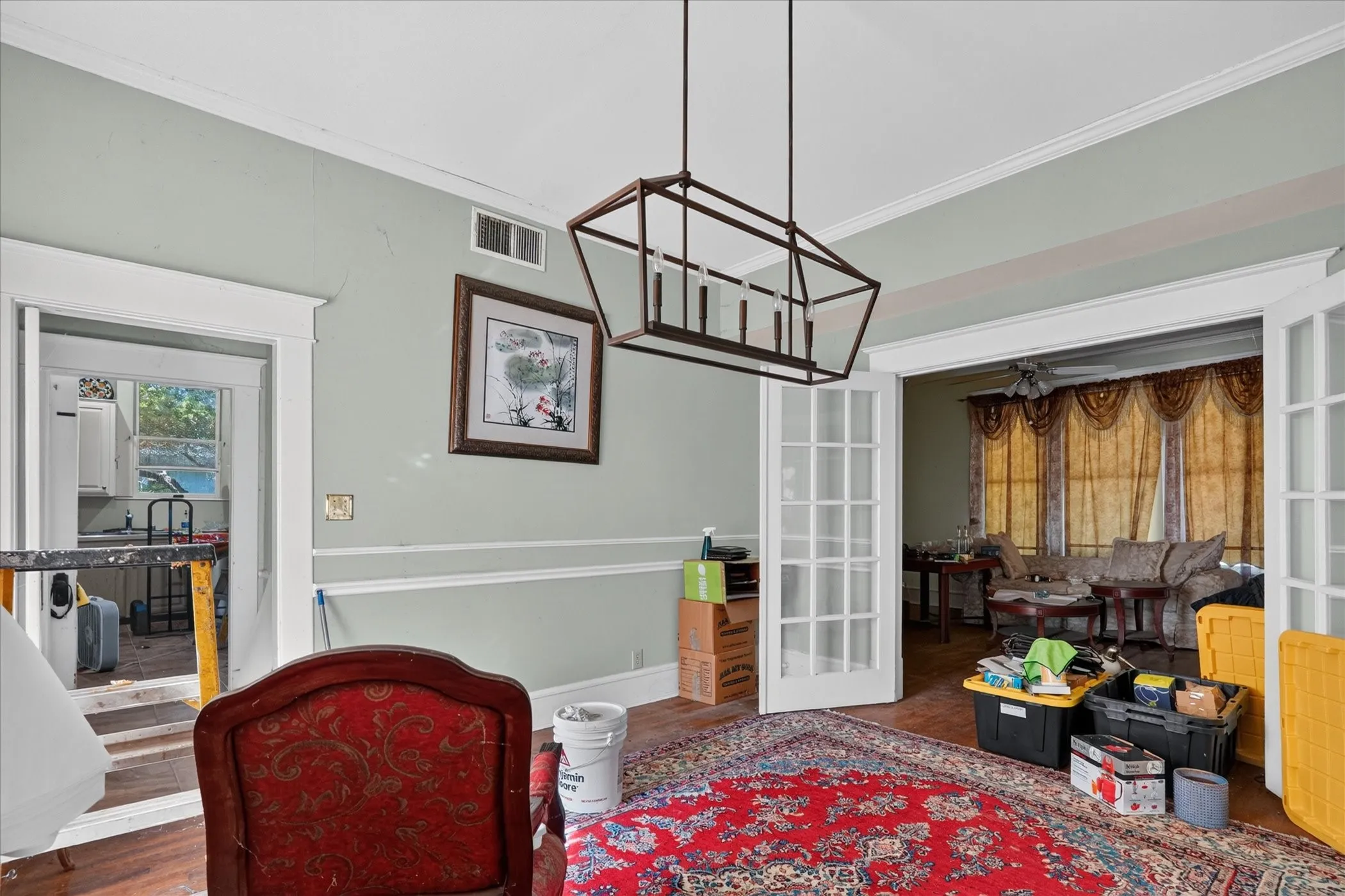 Single Family Residence For Sale in Kaufman County , 517 S Center Street, Forney, Texas 75126, 3 Bedroom, 3 Bathroom, 2 Garage spaces, 2,312 Sqft, built in 1919, mls#21387908, Real Estate Agent in Forney, Homes For Sale in Kaufman county, Homes For Sale in Forney, Realtor in Forney Texas, Real Estate Brokerage Independent Realty Texas, Luminita Cordes Realtor