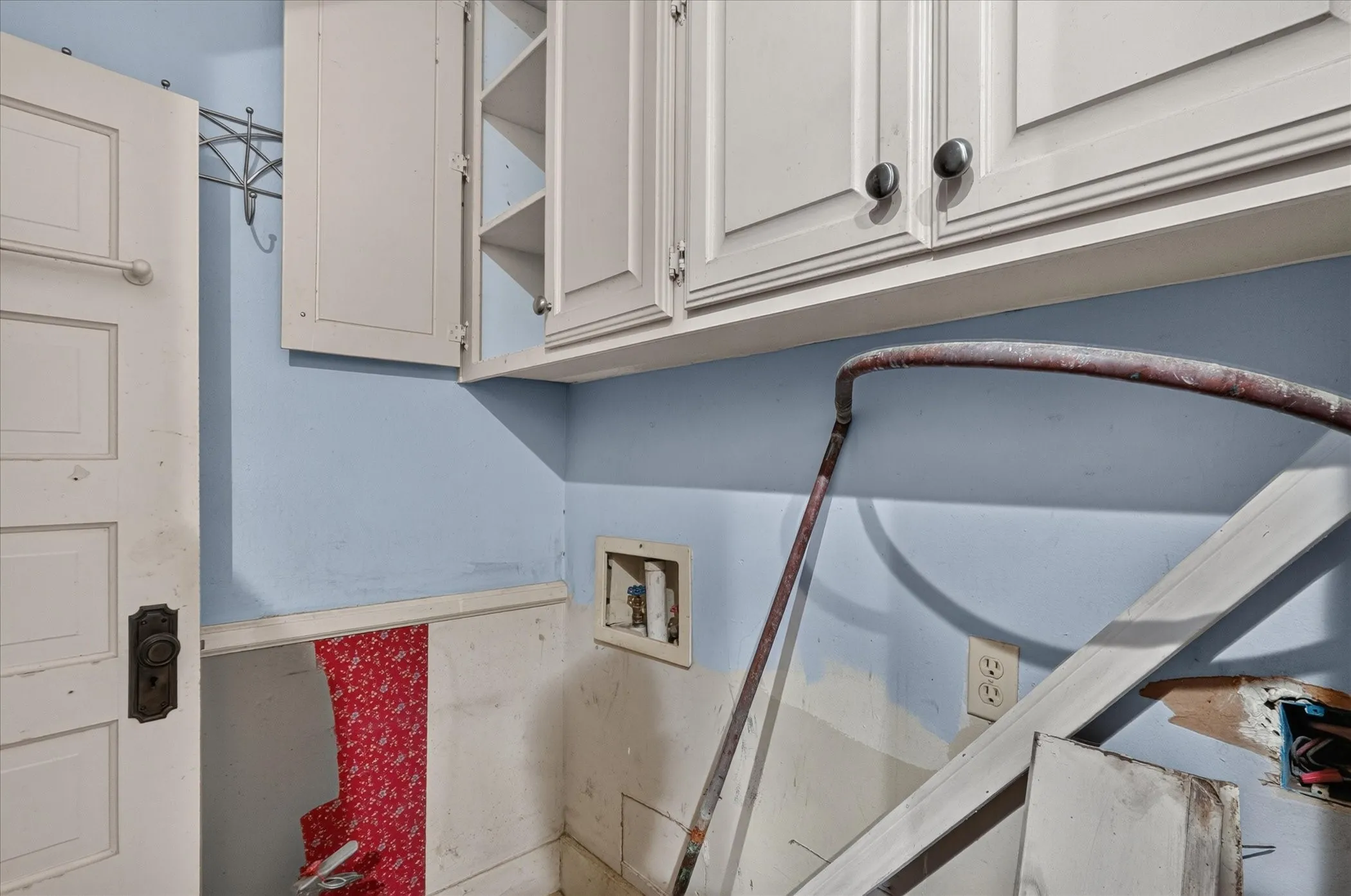 Single Family Residence For Sale in Kaufman County , 517 S Center Street, Forney, Texas 75126, 3 Bedroom, 3 Bathroom, 2 Garage spaces, 2,312 Sqft, built in 1919, mls#21387908, Real Estate Agent in Forney, Homes For Sale in Kaufman county, Homes For Sale in Forney, Realtor in Forney Texas, Real Estate Brokerage Independent Realty Texas, Luminita Cordes Realtor