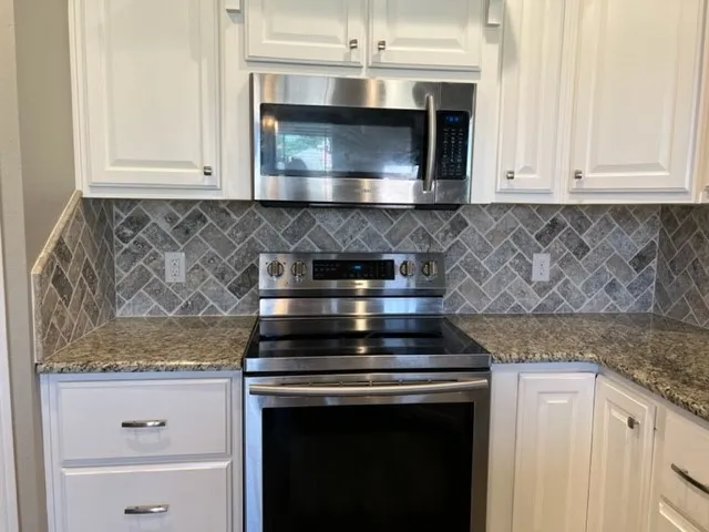 Single Family Residence For Rent in Taylor County , 6642 Summerwood Trail, Abilene, Texas 79606, 4 Bedroom, 2 Bathroom, 2 Garage spaces, 1,817 Sqft, built in 2018, mls#21388539, Real Estate Agent in Abilene, Homes For Rent in Taylor county, Homes For Rent in Abilene, Realtor in Abilene Texas, Real Estate Brokerage Independent Realty Texas, Luminita Cordes Realtor