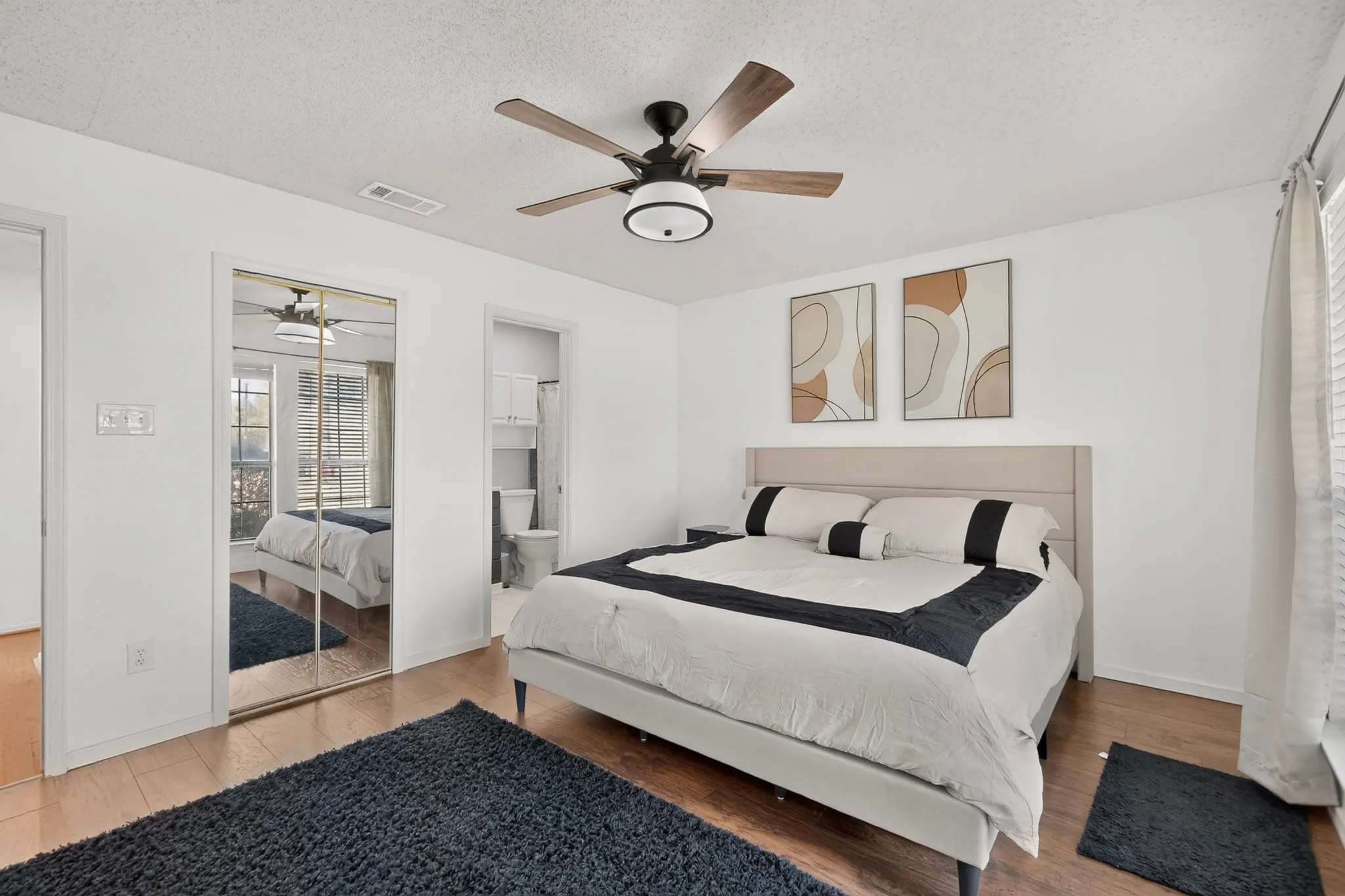 Single Family Residence For Sale in Denton County , 19044 Bilbrook Lane, Dallas, Texas 75287, 4 Bedroom, 2 Bathroom, Garage spaces, 1,653 Sqft, built in 1983, mls#21387108, Real Estate Agent in Dallas, Homes For Sale in Denton county, Homes For Sale in Dallas, Realtor in Dallas Texas, Real Estate Brokerage Independent Realty Texas, Luminita Cordes Realtor