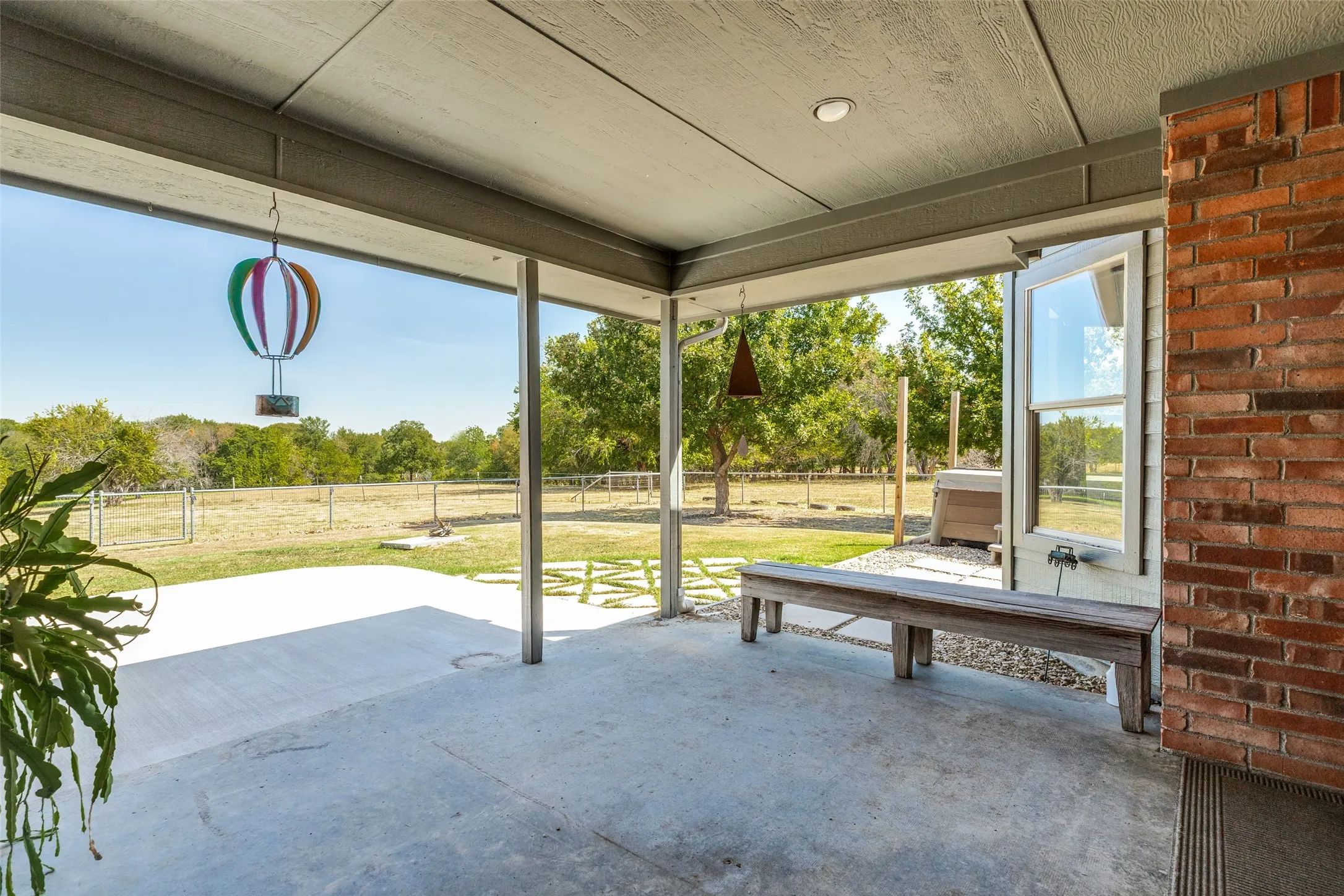 Single Family Residence For Sale in Collin County , 6934 Cottage Hill Lane, Celina, Texas 75009, 4 Bedroom, 2 Bathroom, 2 Garage spaces, 2,240 Sqft, built in 1994, mls#21387623, Real Estate Agent in Celina, Homes For Sale in Collin county, Homes For Sale in Celina, Realtor in Celina Texas, Real Estate Brokerage Independent Realty Texas, Luminita Cordes Realtor