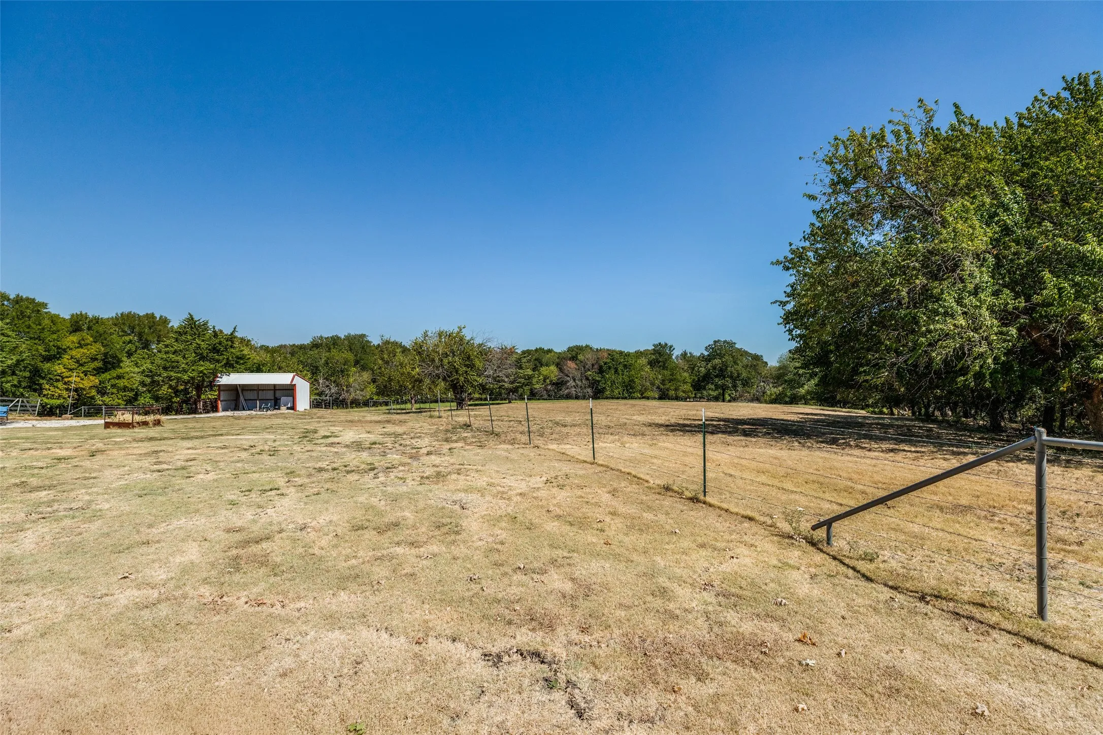 Single Family Residence For Sale in Collin County , 6934 Cottage Hill Lane, Celina, Texas 75009, 4 Bedroom, 2 Bathroom, 2 Garage spaces, 2,240 Sqft, built in 1994, mls#21387623, Real Estate Agent in Celina, Homes For Sale in Collin county, Homes For Sale in Celina, Realtor in Celina Texas, Real Estate Brokerage Independent Realty Texas, Luminita Cordes Realtor