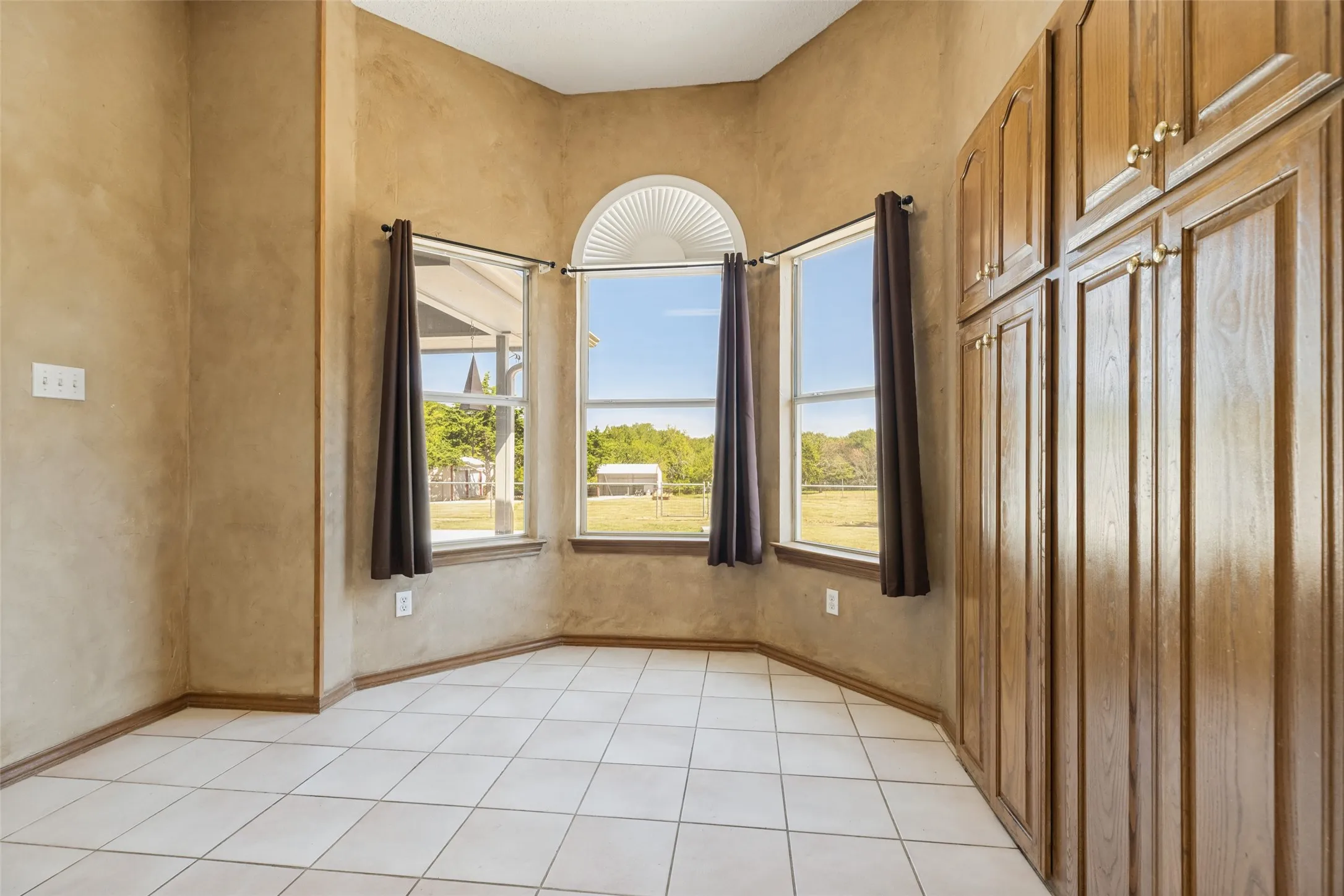 Single Family Residence For Sale in Collin County , 6934 Cottage Hill Lane, Celina, Texas 75009, 4 Bedroom, 2 Bathroom, 2 Garage spaces, 2,240 Sqft, built in 1994, mls#21387623, Real Estate Agent in Celina, Homes For Sale in Collin county, Homes For Sale in Celina, Realtor in Celina Texas, Real Estate Brokerage Independent Realty Texas, Luminita Cordes Realtor