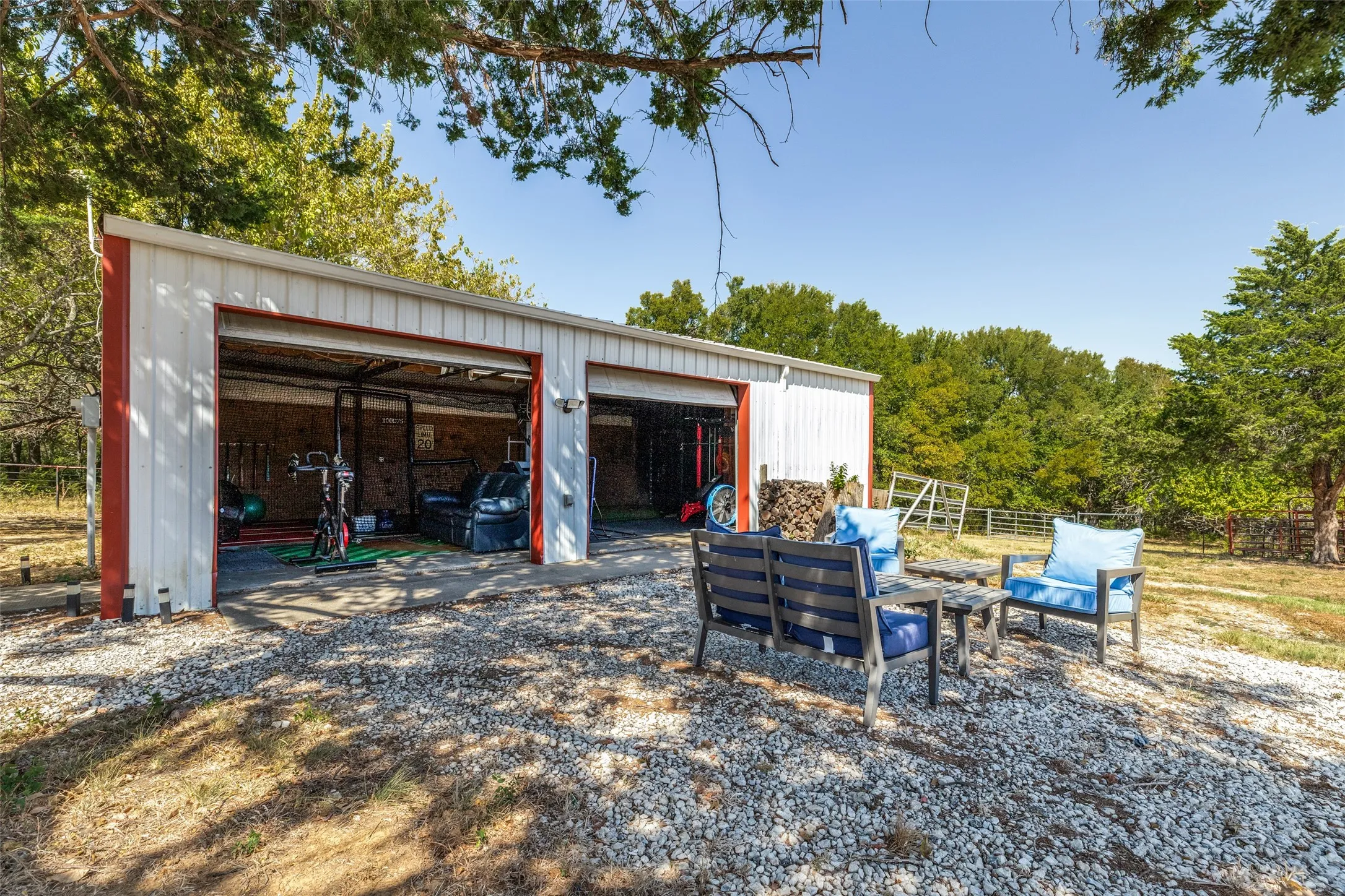 Single Family Residence For Sale in Collin County , 6934 Cottage Hill Lane, Celina, Texas 75009, 4 Bedroom, 2 Bathroom, 2 Garage spaces, 2,240 Sqft, built in 1994, mls#21387623, Real Estate Agent in Celina, Homes For Sale in Collin county, Homes For Sale in Celina, Realtor in Celina Texas, Real Estate Brokerage Independent Realty Texas, Luminita Cordes Realtor