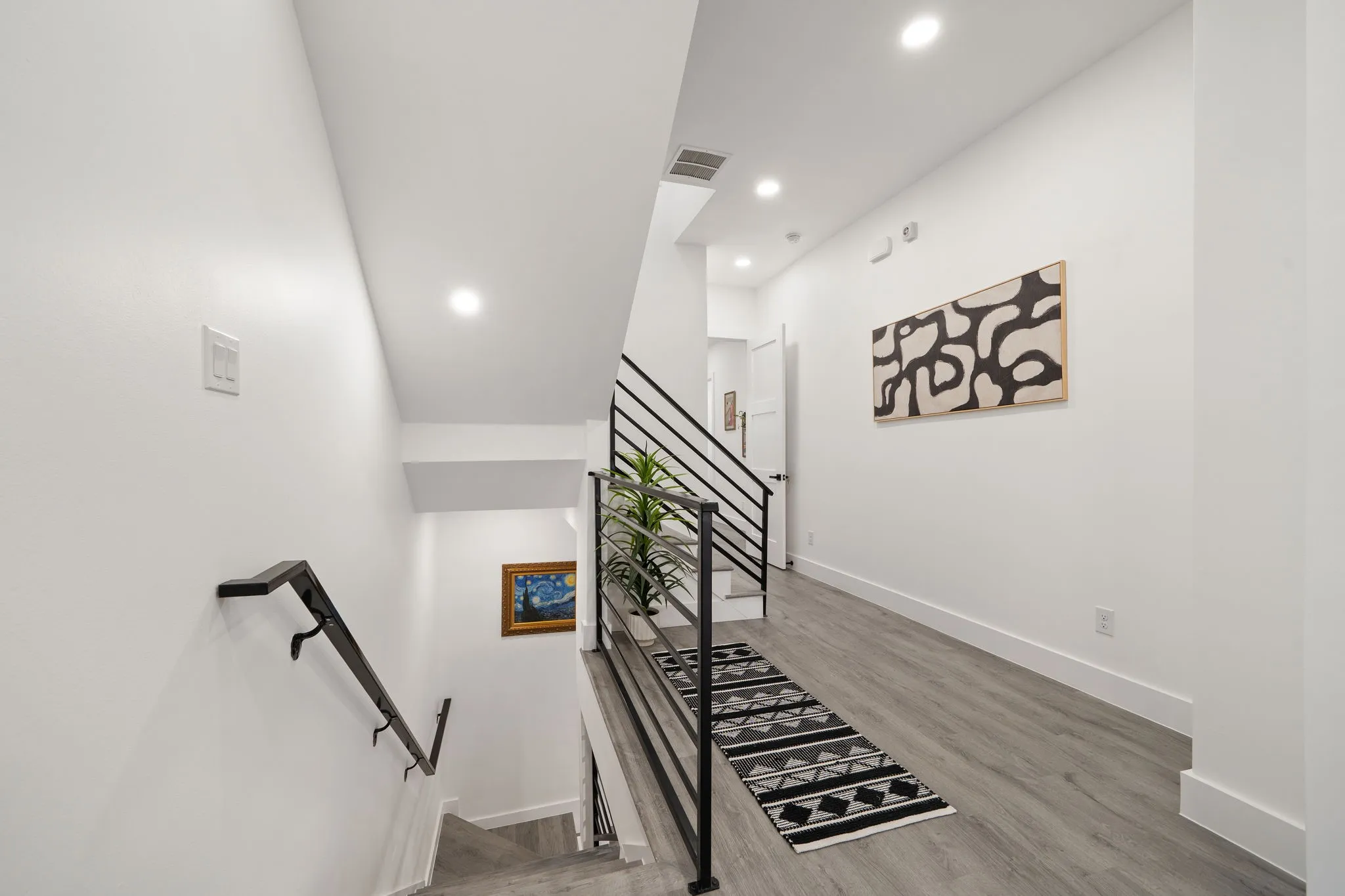 Single Family Residence For Sale in Dallas County , 1919 Pollard Street, Dallas, Texas 75208, 3 Bedroom, 4 Bathroom, 2 Garage spaces, 2,356 Sqft, built in 2024, mls#21388486, Real Estate Agent in Dallas, Homes For Sale in Dallas county, Homes For Sale in Dallas, Realtor in Dallas Texas, Real Estate Brokerage Independent Realty Texas, Luminita Cordes Realtor