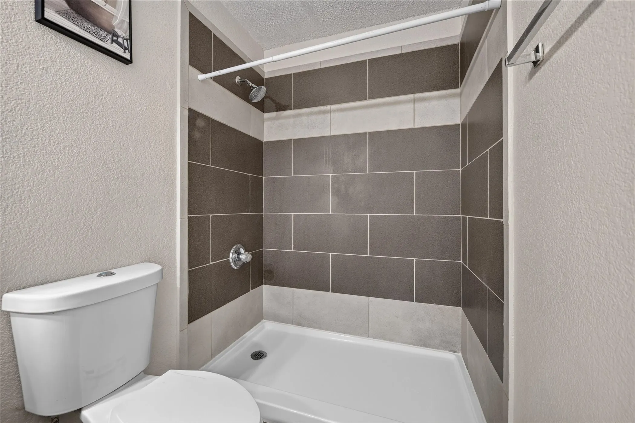 Single Family Residence For Sale in Tarrant County , 9929 Long Rifle Drive, Fort Worth, Texas 76108, 3 Bedroom, 2 Bathroom, 2 Garage spaces, 1,464 Sqft, built in 2001, mls#21387519, Real Estate Agent in Fort Worth, Homes For Sale in Tarrant county, Homes For Sale in Fort Worth, Realtor in Fort Worth Texas, Real Estate Brokerage Independent Realty Texas, Luminita Cordes Realtor