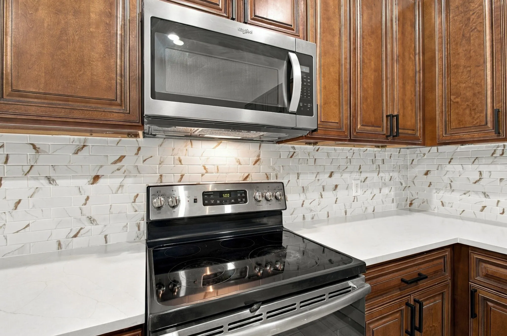Single Family Residence For Sale in Ellis County , 807 Wyatt Street, Waxahachie, Texas 75165, 4 Bedroom, 3 Bathroom, 2 Garage spaces, 2,522 Sqft, built in 1940, mls#21387426, Real Estate Agent in Waxahachie, Homes For Sale in Ellis county, Homes For Sale in Waxahachie, Realtor in Waxahachie Texas, Real Estate Brokerage Independent Realty Texas, Luminita Cordes Realtor