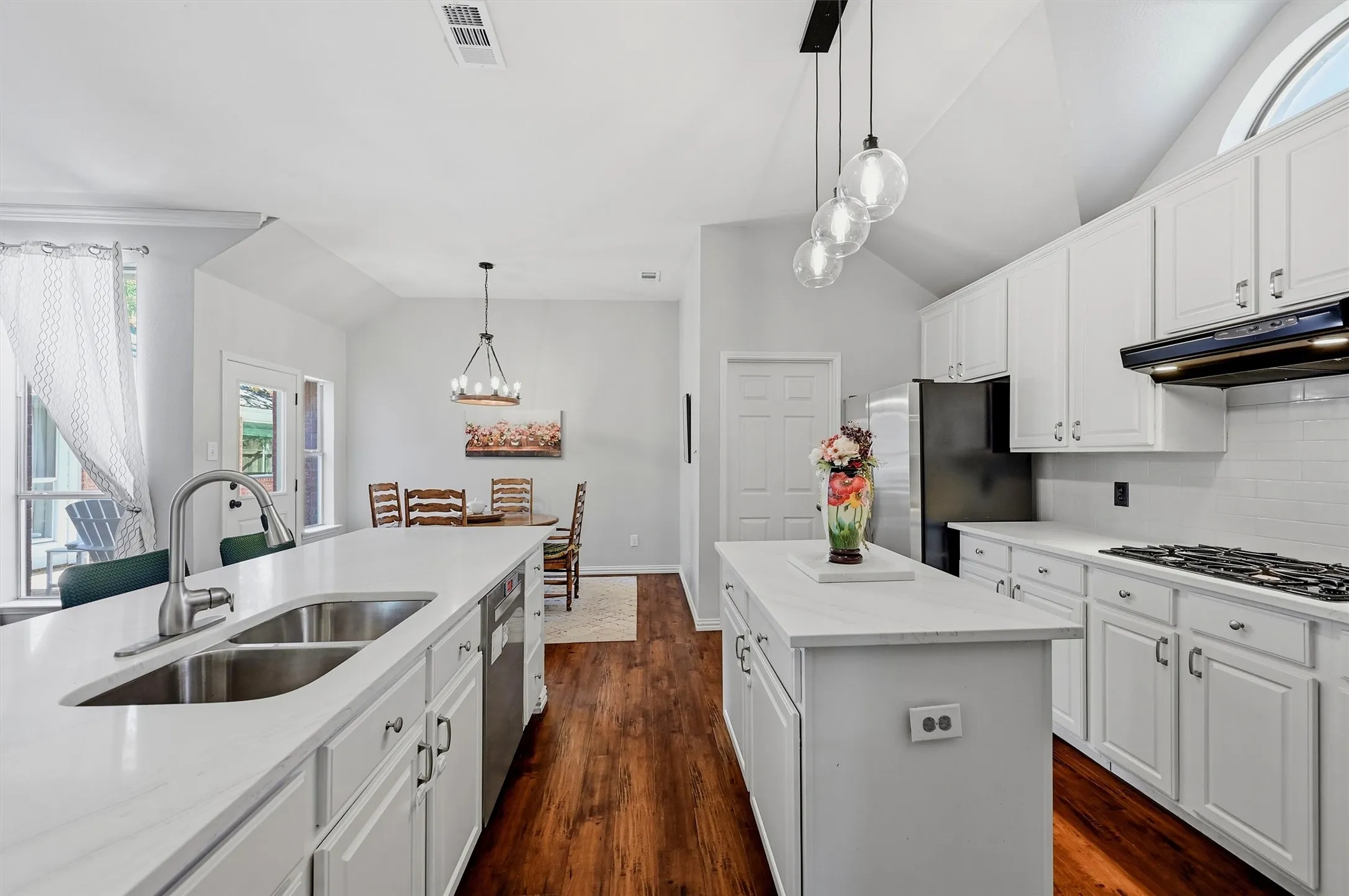 Single Family Residence For Rent in Collin County , 1328 Lighthouse Lane, Allen, Texas 75013, 4 Bedroom, 2 Bathroom, 2 Garage spaces, 2,275 Sqft, built in 1996, mls#21388560, Real Estate Agent in Allen, Homes For Rent in Collin county, Homes For Rent in Allen, Realtor in Allen Texas, Real Estate Brokerage Independent Realty Texas, Luminita Cordes Realtor