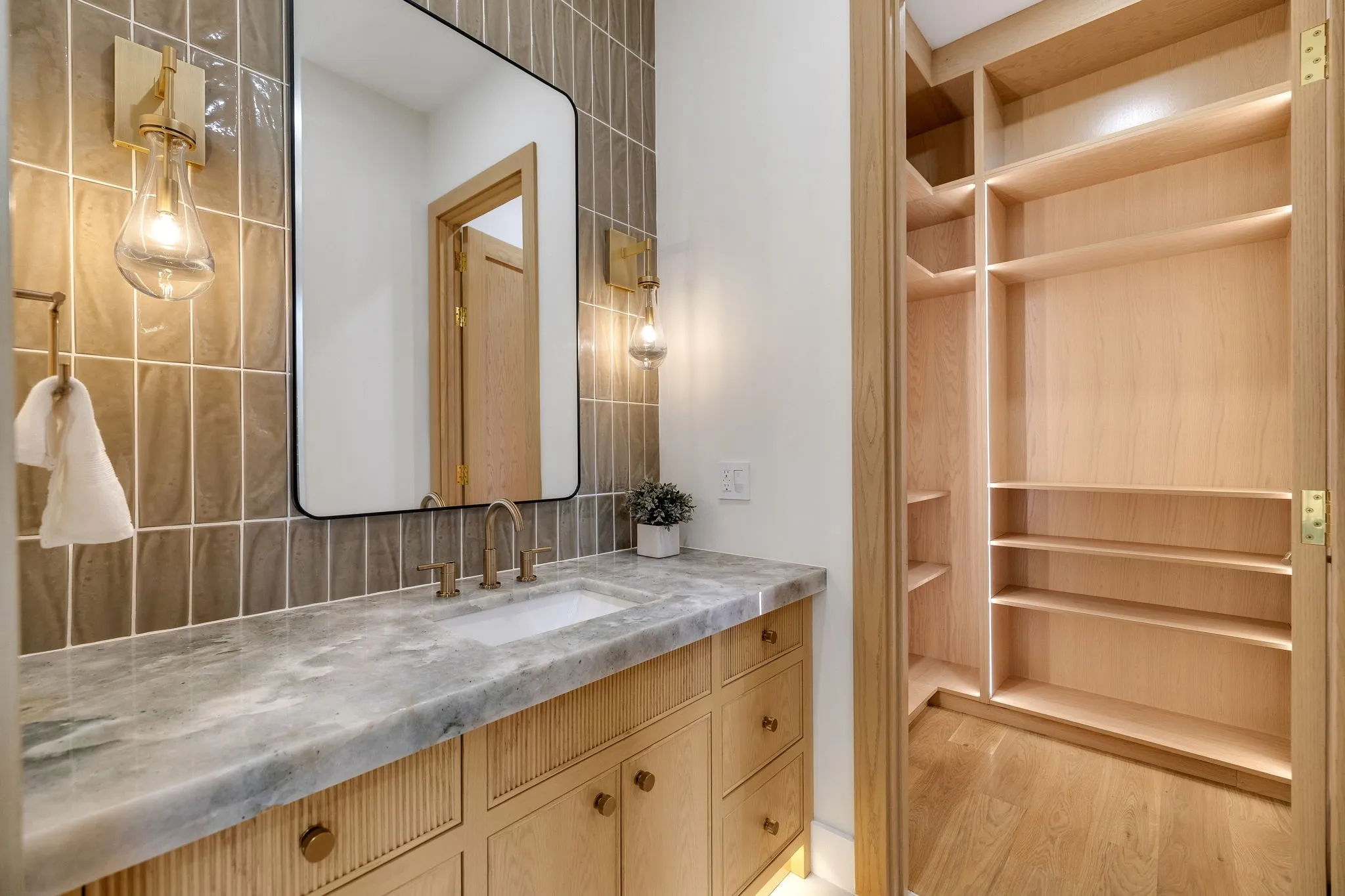 Townhouse For Sale in Dallas County , 4024 Herschel Avenue, Dallas, Texas 75219, 4 Bedroom, 4 Bathroom, 2 Garage spaces, 3,563 Sqft, built in 2026, mls#21387547, Real Estate Agent in Dallas, Homes For Sale in Dallas county, Homes For Sale in Dallas, Realtor in Dallas Texas, Real Estate Brokerage Independent Realty Texas, Luminita Cordes Realtor
