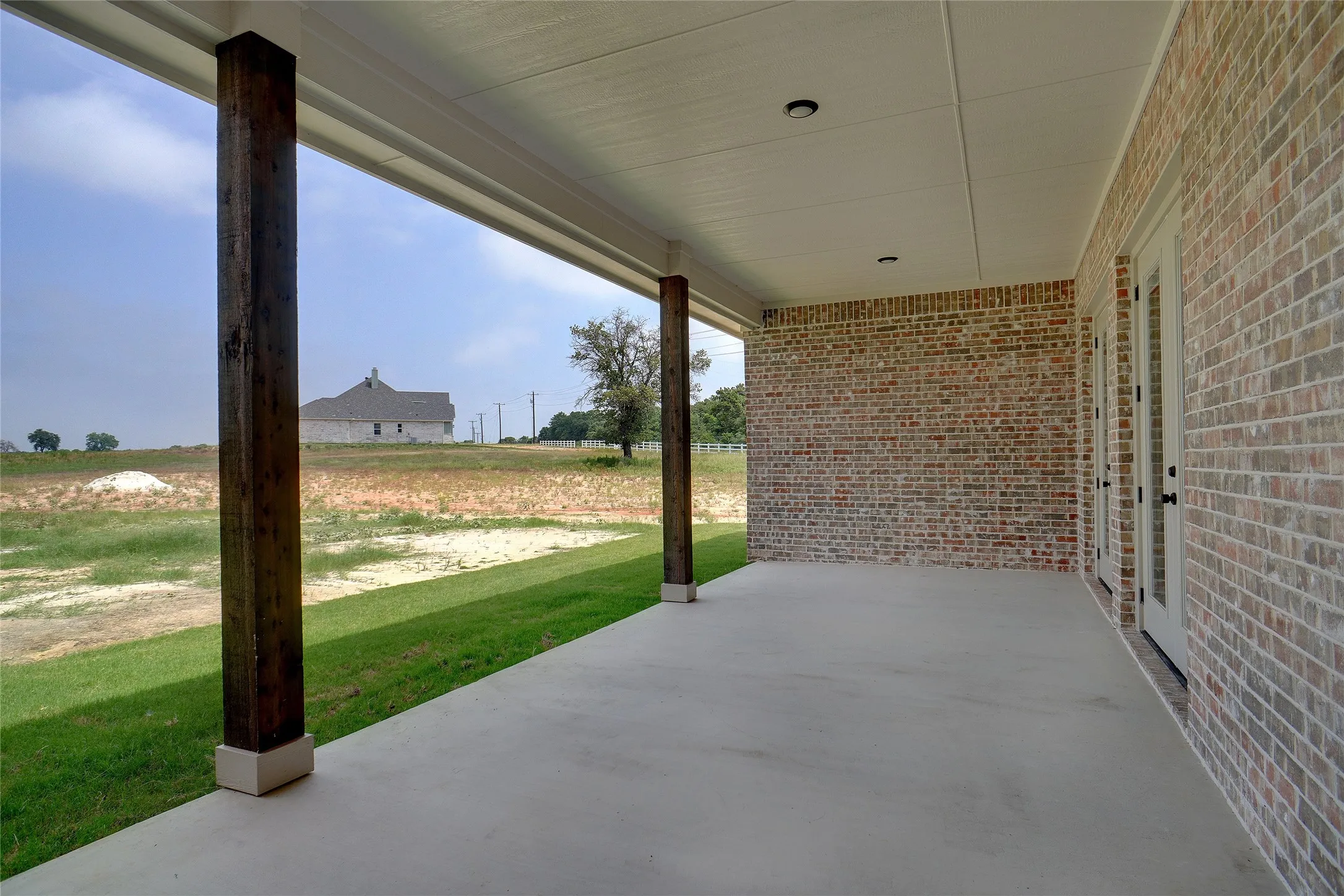 Single Family Residence For Sale in Parker County , 9101 Zion Hill Road, Poolville, Texas 76487, 4 Bedroom, 4 Bathroom, 3 Garage spaces, 3,120 Sqft, built in 2022, mls#21386847, Real Estate Agent in Poolville, Homes For Sale in Parker county, Homes For Sale in Poolville, Realtor in Poolville Texas, Real Estate Brokerage Independent Realty Texas, Luminita Cordes Realtor