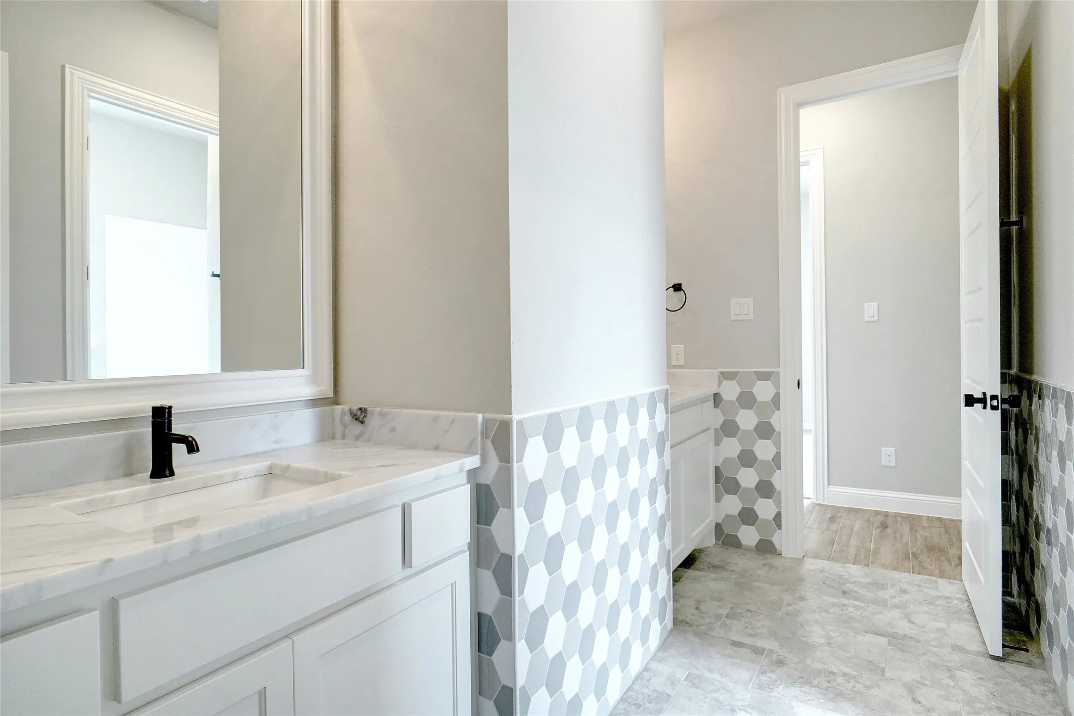 Single Family Residence For Sale in Parker County , 9101 Zion Hill Road, Poolville, Texas 76487, 4 Bedroom, 4 Bathroom, 3 Garage spaces, 3,120 Sqft, built in 2022, mls#21386847, Real Estate Agent in Poolville, Homes For Sale in Parker county, Homes For Sale in Poolville, Realtor in Poolville Texas, Real Estate Brokerage Independent Realty Texas, Luminita Cordes Realtor