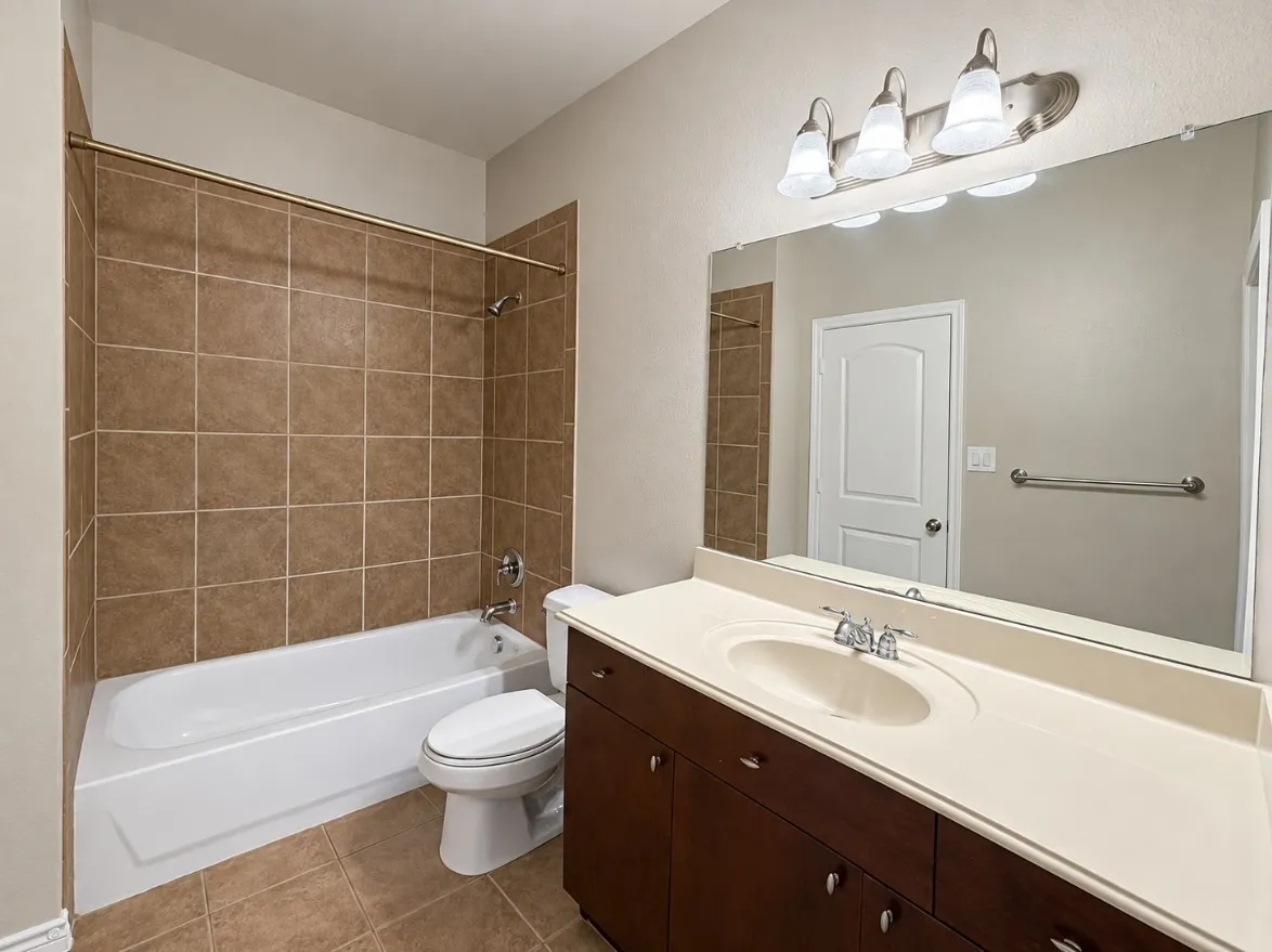 Townhouse For Rent in Collin County , 6553 Rutherford Road, Plano, Texas 75023, 3 Bedroom, 3 Bathroom, 2 Garage spaces, 1,631 Sqft, built in 2006, mls#21388506, Real Estate Agent in Plano, Homes For Rent in Collin county, Homes For Rent in Plano, Realtor in Plano Texas, Real Estate Brokerage Independent Realty Texas, Luminita Cordes Realtor