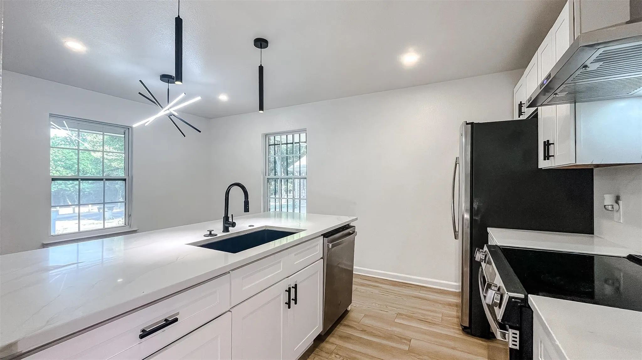 Single Family Residence For Rent in Dallas County , 1926 Arizona Avenue, Dallas, Texas 75216, 3 Bedroom, 2 Bathroom, Garage spaces, 1,479 Sqft, built in 2011, mls#21388570, Real Estate Agent in Dallas, Homes For Rent in Dallas county, Homes For Rent in Dallas, Realtor in Dallas Texas, Real Estate Brokerage Independent Realty Texas, Luminita Cordes Realtor