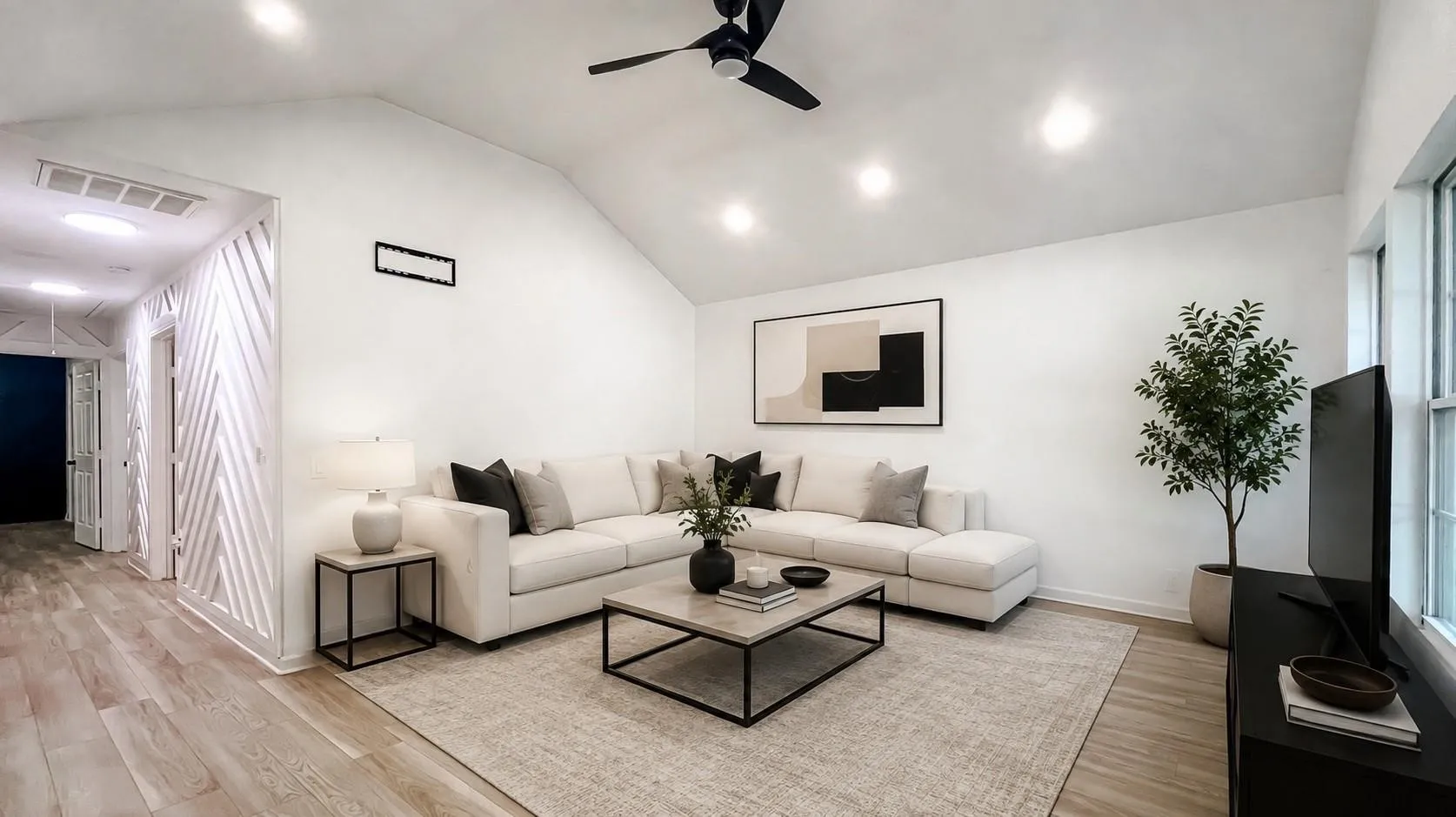 Single Family Residence For Rent in Dallas County , 1926 Arizona Avenue, Dallas, Texas 75216, 3 Bedroom, 2 Bathroom, Garage spaces, 1,479 Sqft, built in 2011, mls#21388570, Real Estate Agent in Dallas, Homes For Rent in Dallas county, Homes For Rent in Dallas, Realtor in Dallas Texas, Real Estate Brokerage Independent Realty Texas, Luminita Cordes Realtor