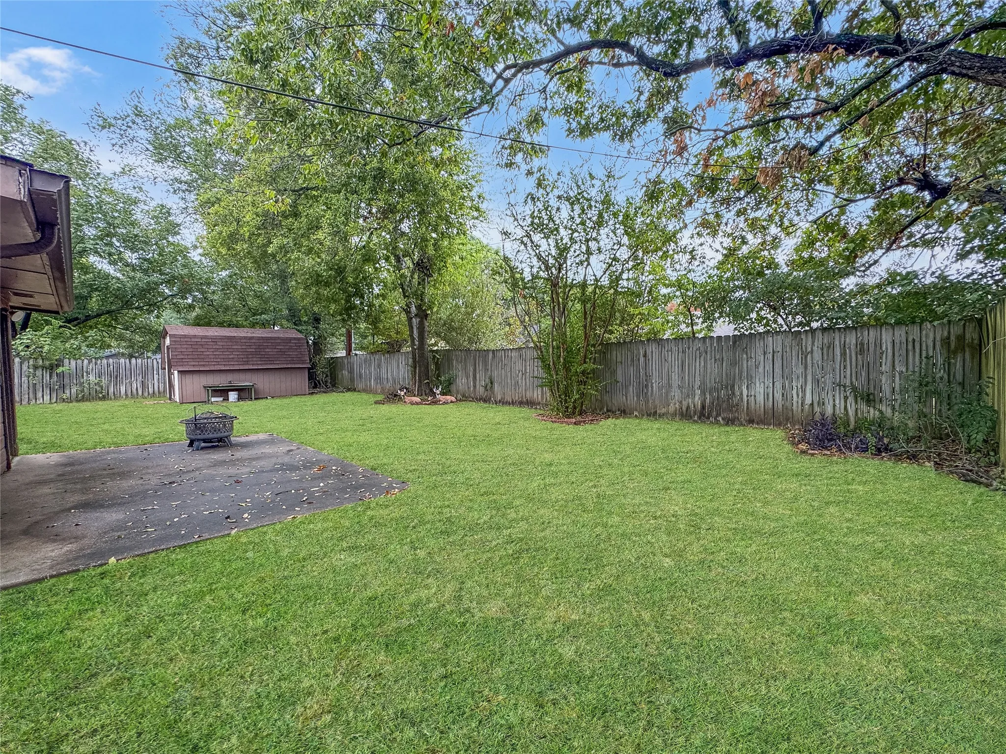 Single Family Residence For Sale in Hunt County , 507 Quail Run Street, Greenville, Texas 75402, 3 Bedroom, 2 Bathroom, 2 Garage spaces, 1,628 Sqft, built in 1980, mls#21388551, Real Estate Agent in Greenville, Homes For Sale in Hunt county, Homes For Sale in Greenville, Realtor in Greenville Texas, Real Estate Brokerage Independent Realty Texas, Luminita Cordes Realtor