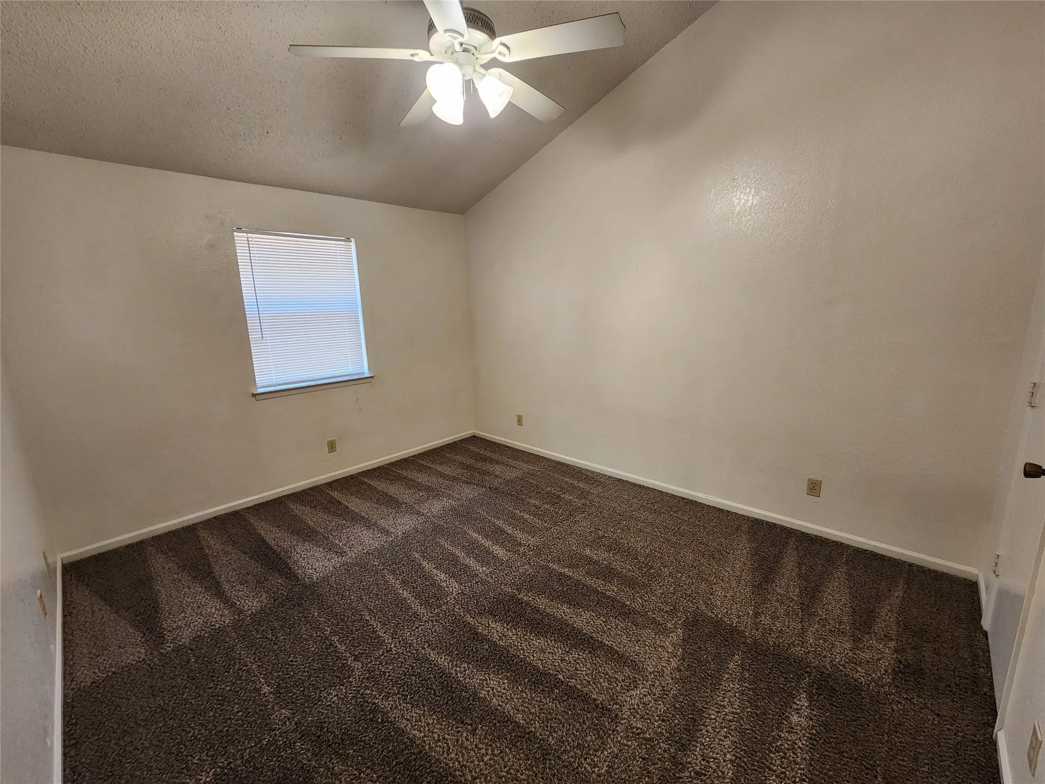 Quadruplex For Rent in Tarrant County , 617 Race Street 4, Crowley, Texas 76036, 2 Bedroom, 2 Bathroom, Garage spaces, 950 Sqft, built in 1989, mls#21388586, Real Estate Agent in Crowley, Homes For Rent in Tarrant county, Homes For Rent in Crowley, Realtor in Crowley Texas, Real Estate Brokerage Independent Realty Texas, Luminita Cordes Realtor