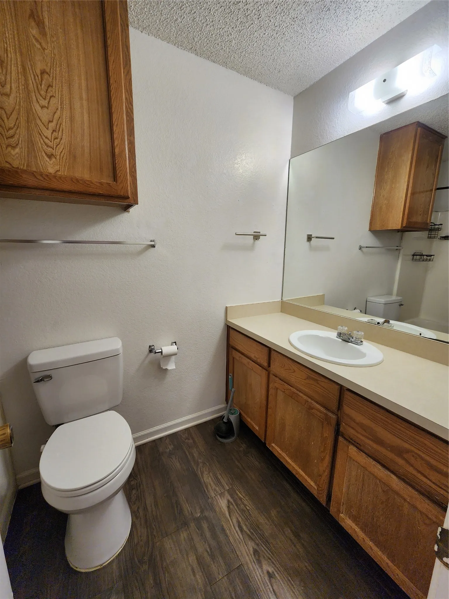Quadruplex For Rent in Tarrant County , 617 Race Street 4, Crowley, Texas 76036, 2 Bedroom, 2 Bathroom, Garage spaces, 950 Sqft, built in 1989, mls#21388586, Real Estate Agent in Crowley, Homes For Rent in Tarrant county, Homes For Rent in Crowley, Realtor in Crowley Texas, Real Estate Brokerage Independent Realty Texas, Luminita Cordes Realtor