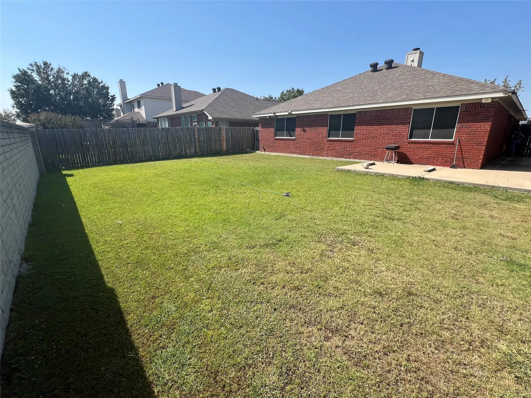 Single Family Residence For Sale in Tarrant County , 2332 Rushing Springs, Fort Worth, Texas 76118, 3 Bedroom, 2 Bathroom, 2 Garage spaces, 1,364 Sqft, built in 2003, mls#21388596, Real Estate Agent in Fort Worth, Homes For Sale in Tarrant county, Homes For Sale in Fort Worth, Realtor in Fort Worth Texas, Real Estate Brokerage Independent Realty Texas, Luminita Cordes Realtor