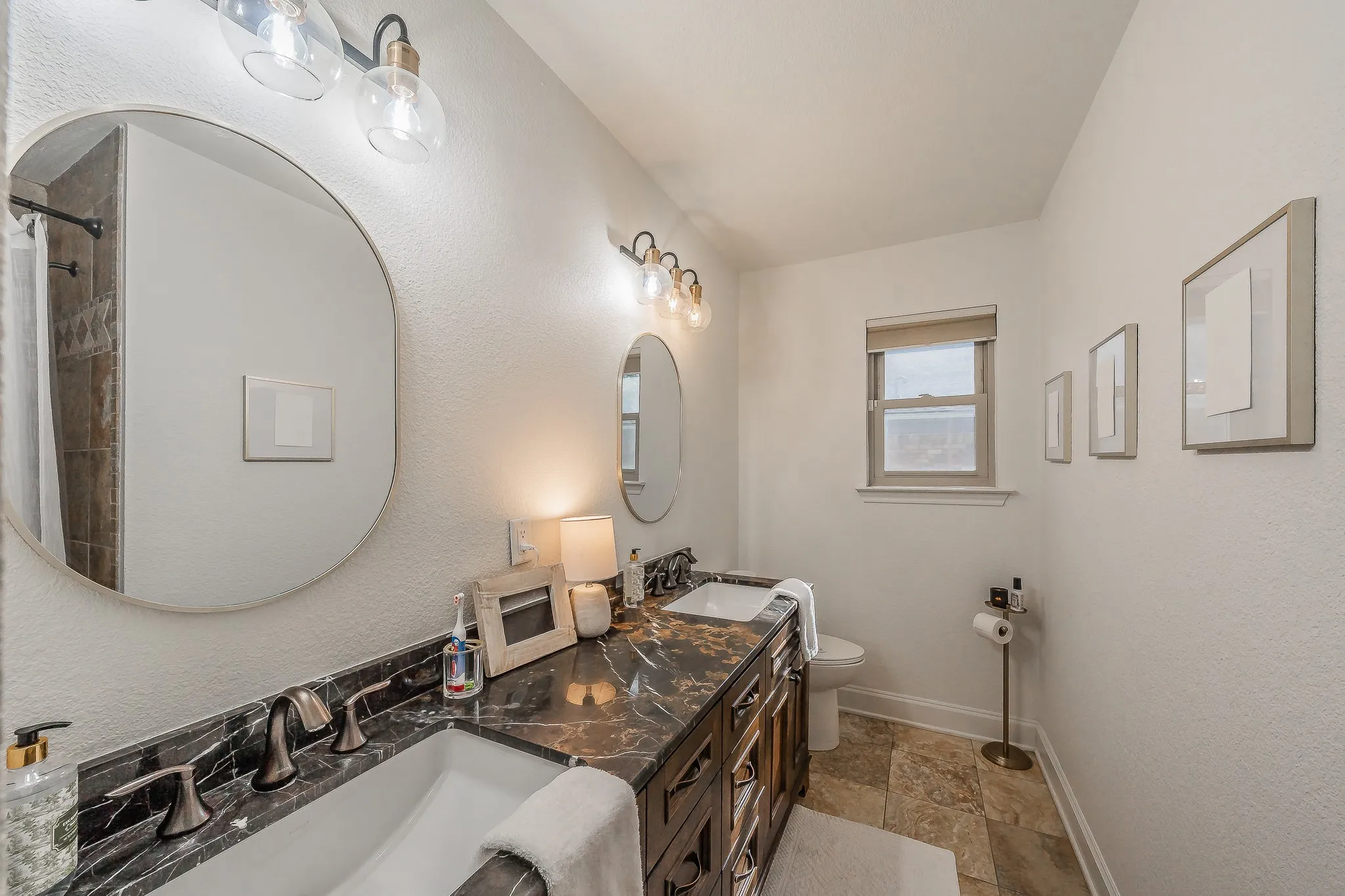 Single Family Residence For Sale in Tarrant County , 7536 Oak Park Drive, North Richland Hills, Texas 76182, 3 Bedroom, 2 Bathroom, 1 Garage spaces, 1,567 Sqft, built in 1980, mls#21386280, Real Estate Agent in North Richland Hills, Homes For Sale in Tarrant county, Homes For Sale in North Richland Hills, Realtor in North Richland Hills Texas, Real Estate Brokerage Independent Realty Texas, Luminita Cordes Realtor