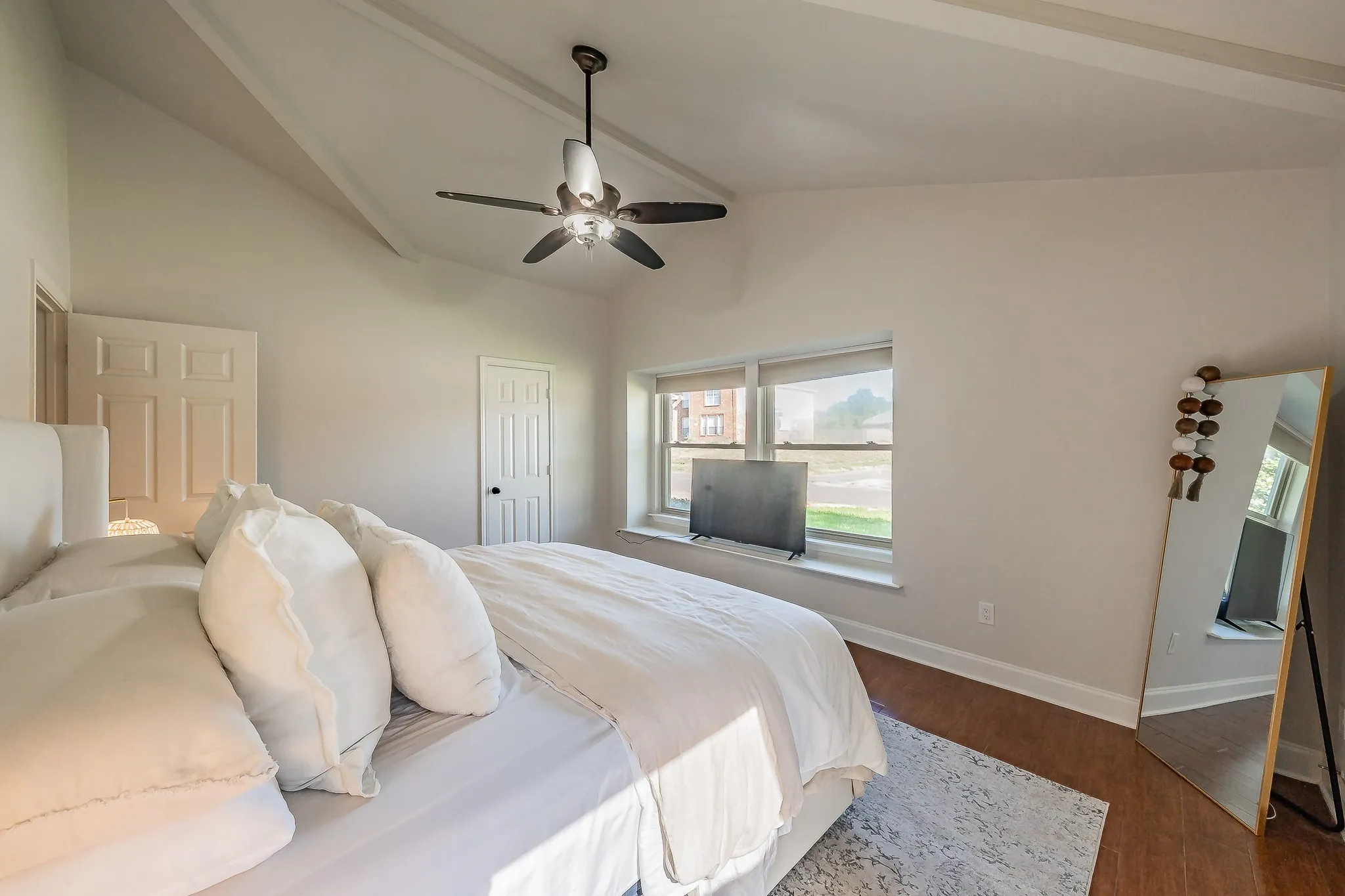 Single Family Residence For Sale in Tarrant County , 7536 Oak Park Drive, North Richland Hills, Texas 76182, 3 Bedroom, 2 Bathroom, 1 Garage spaces, 1,567 Sqft, built in 1980, mls#21386280, Real Estate Agent in North Richland Hills, Homes For Sale in Tarrant county, Homes For Sale in North Richland Hills, Realtor in North Richland Hills Texas, Real Estate Brokerage Independent Realty Texas, Luminita Cordes Realtor