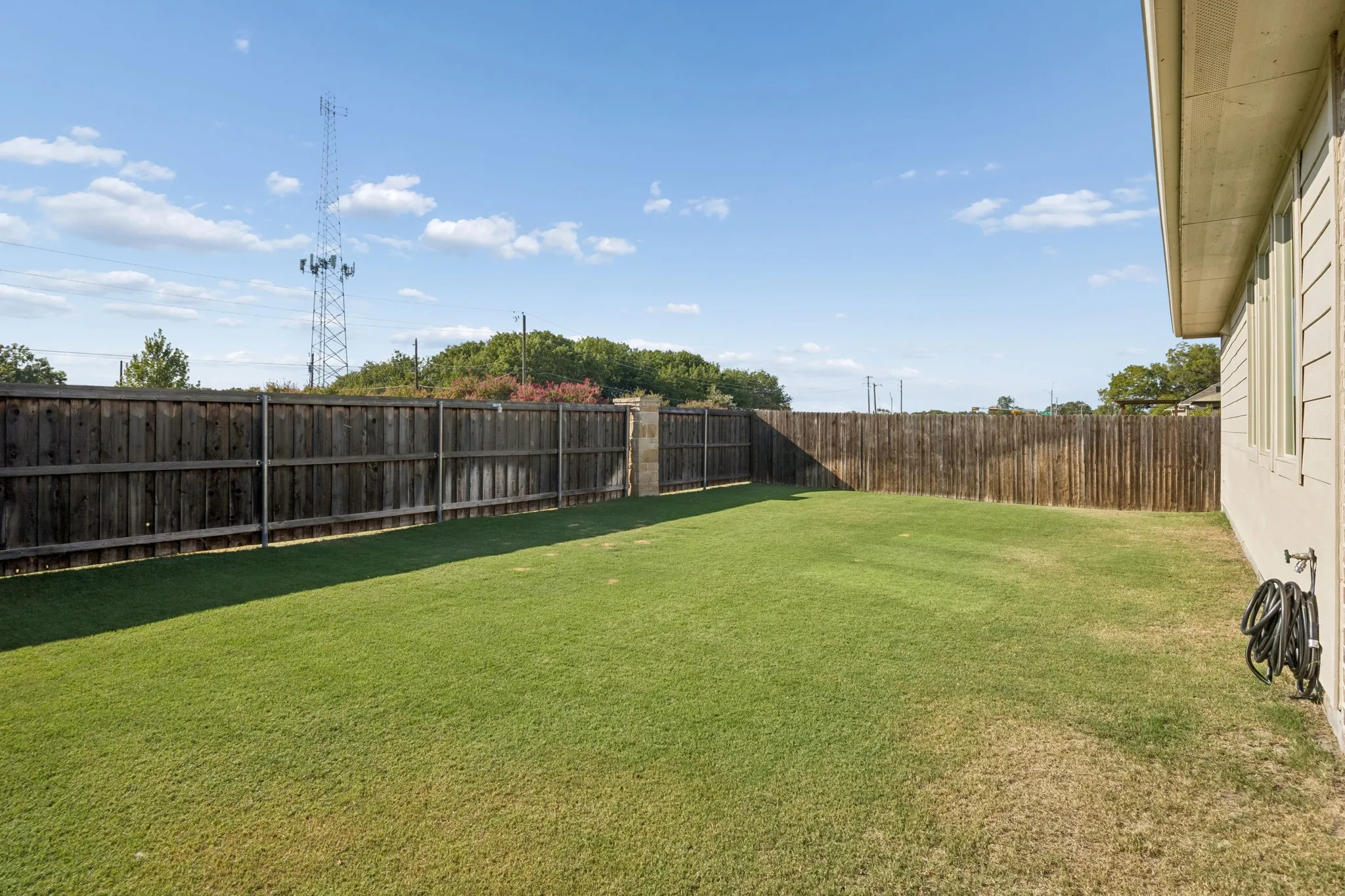 Single Family Residence For Rent in Collin County , 4820 Parrington Drive, Princeton, Texas 75407, 4 Bedroom, 2 Bathroom, 2 Garage spaces, 1,994 Sqft, built in 2021, mls#21388501, Real Estate Agent in Princeton, Homes For Rent in Collin county, Homes For Rent in Princeton, Realtor in Princeton Texas, Real Estate Brokerage Independent Realty Texas, Luminita Cordes Realtor