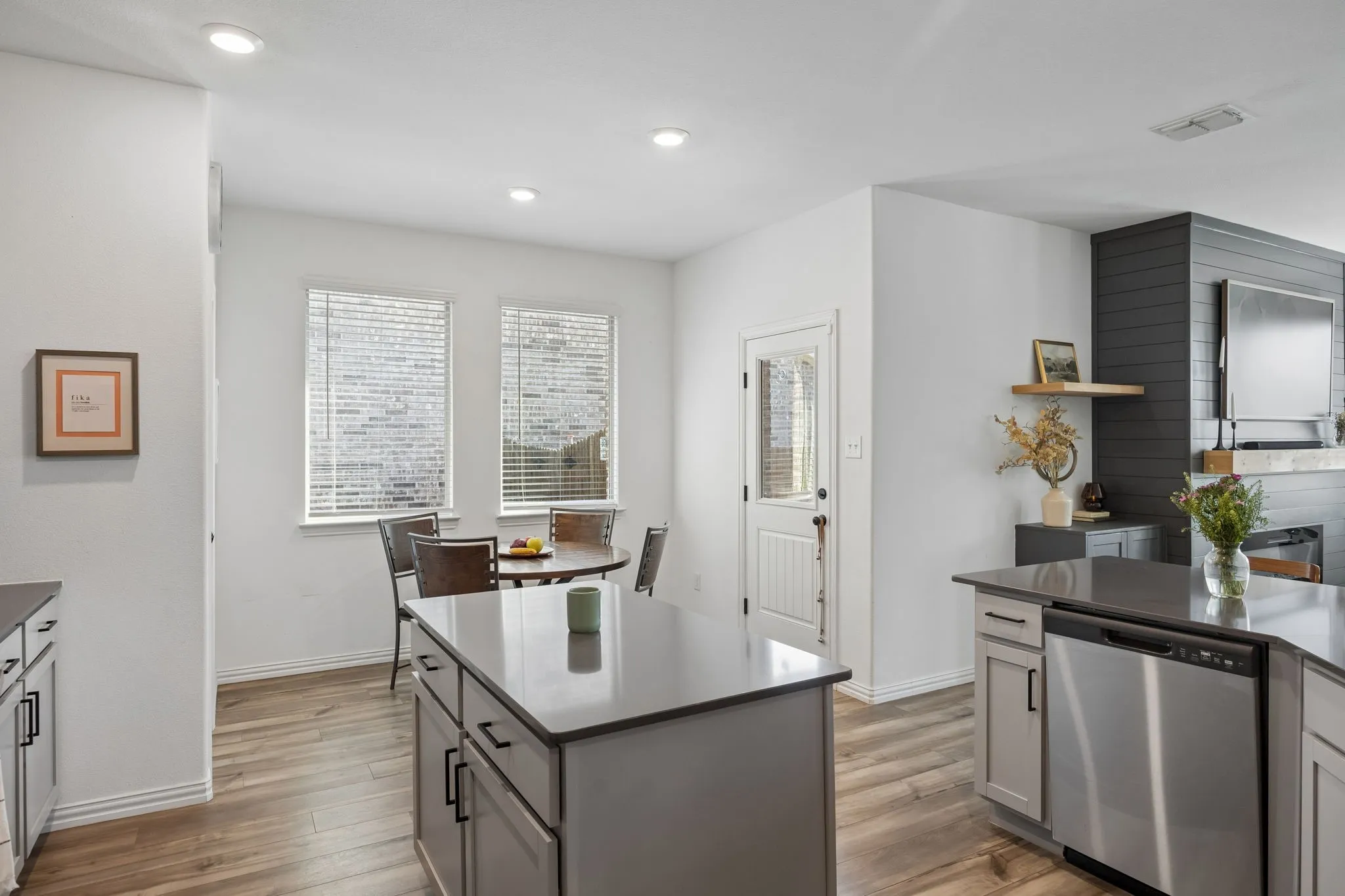 Single Family Residence For Rent in Collin County , 4820 Parrington Drive, Princeton, Texas 75407, 4 Bedroom, 2 Bathroom, 2 Garage spaces, 1,994 Sqft, built in 2021, mls#21388501, Real Estate Agent in Princeton, Homes For Rent in Collin county, Homes For Rent in Princeton, Realtor in Princeton Texas, Real Estate Brokerage Independent Realty Texas, Luminita Cordes Realtor