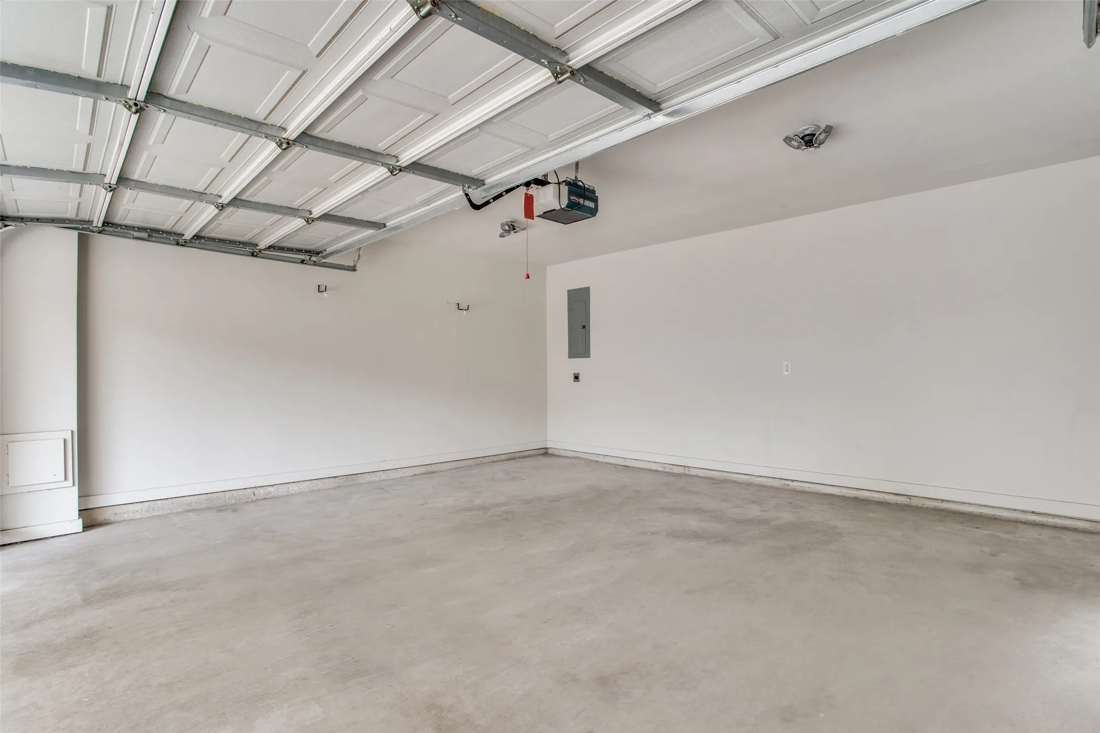 Condominium For Rent in Dallas County , 4010 Gilbert Avenue A, Dallas, Texas 75219, 2 Bedroom, 3 Bathroom, 2 Garage spaces, 1,734 Sqft, built in 2005, mls#21388583, Real Estate Agent in Dallas, Homes For Rent in Dallas county, Homes For Rent in Dallas, Realtor in Dallas Texas, Real Estate Brokerage Independent Realty Texas, Luminita Cordes Realtor