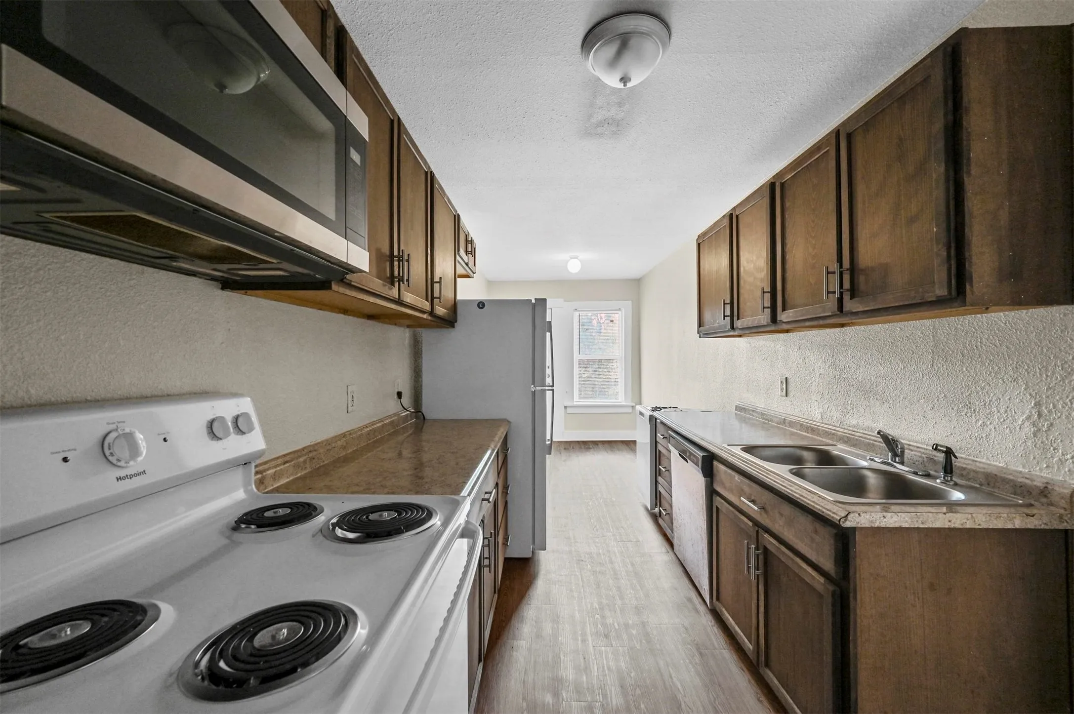 Quadruplex For Sale in Tarrant County , 1016 E Arlington Avenue, Fort Worth, Texas 76104, 2 Bedroom, 1 Bathroom, Garage spaces, 0 Sqft, built in 1930, mls#21388549, Real Estate Agent in Fort Worth, Homes For Sale in Tarrant county, Homes For Sale in Fort Worth, Realtor in Fort Worth Texas, Real Estate Brokerage Independent Realty Texas, Luminita Cordes Realtor