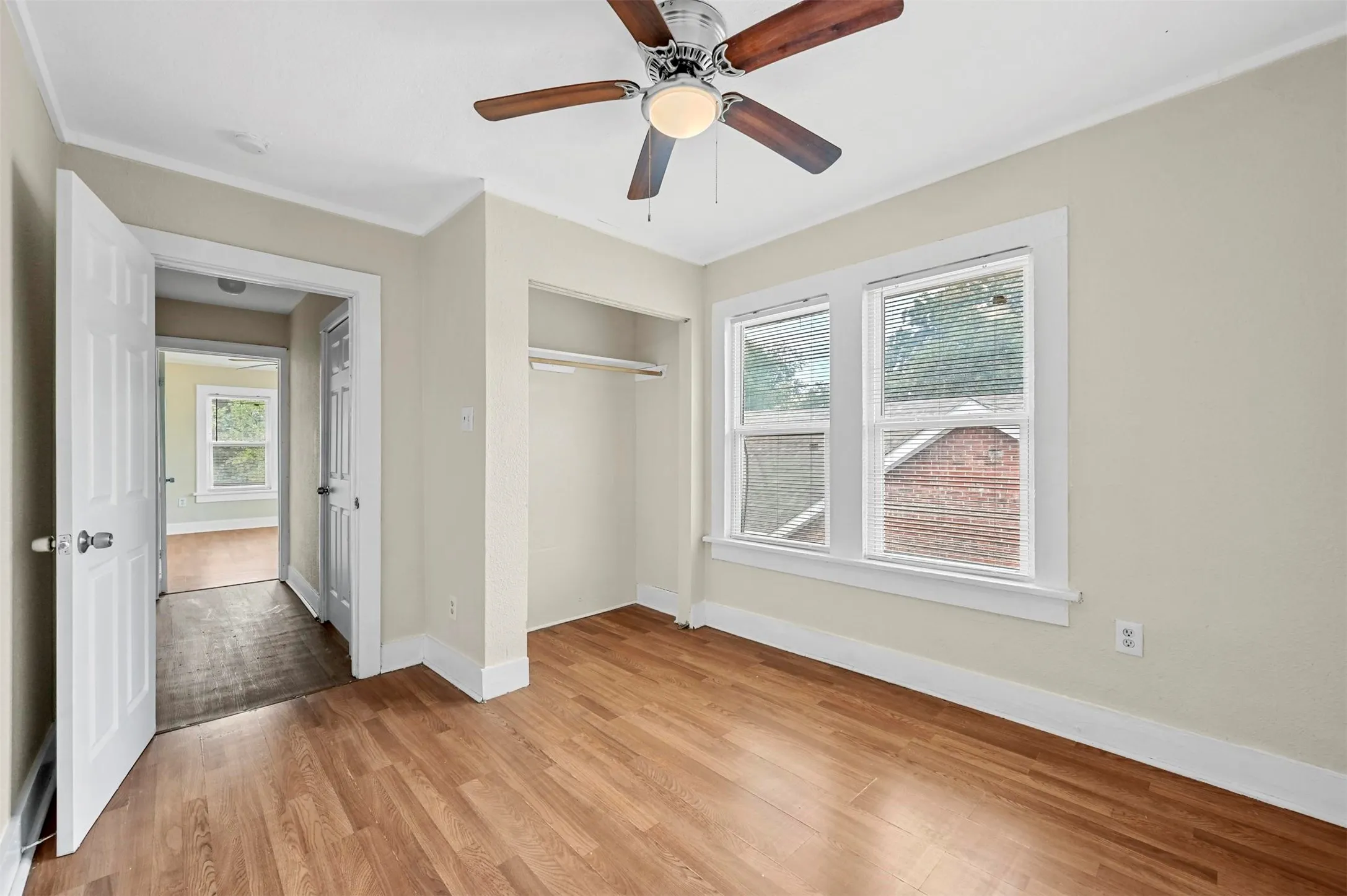 Quadruplex For Sale in Tarrant County , 1016 E Arlington Avenue, Fort Worth, Texas 76104, 2 Bedroom, 1 Bathroom, Garage spaces, 0 Sqft, built in 1930, mls#21388549, Real Estate Agent in Fort Worth, Homes For Sale in Tarrant county, Homes For Sale in Fort Worth, Realtor in Fort Worth Texas, Real Estate Brokerage Independent Realty Texas, Luminita Cordes Realtor