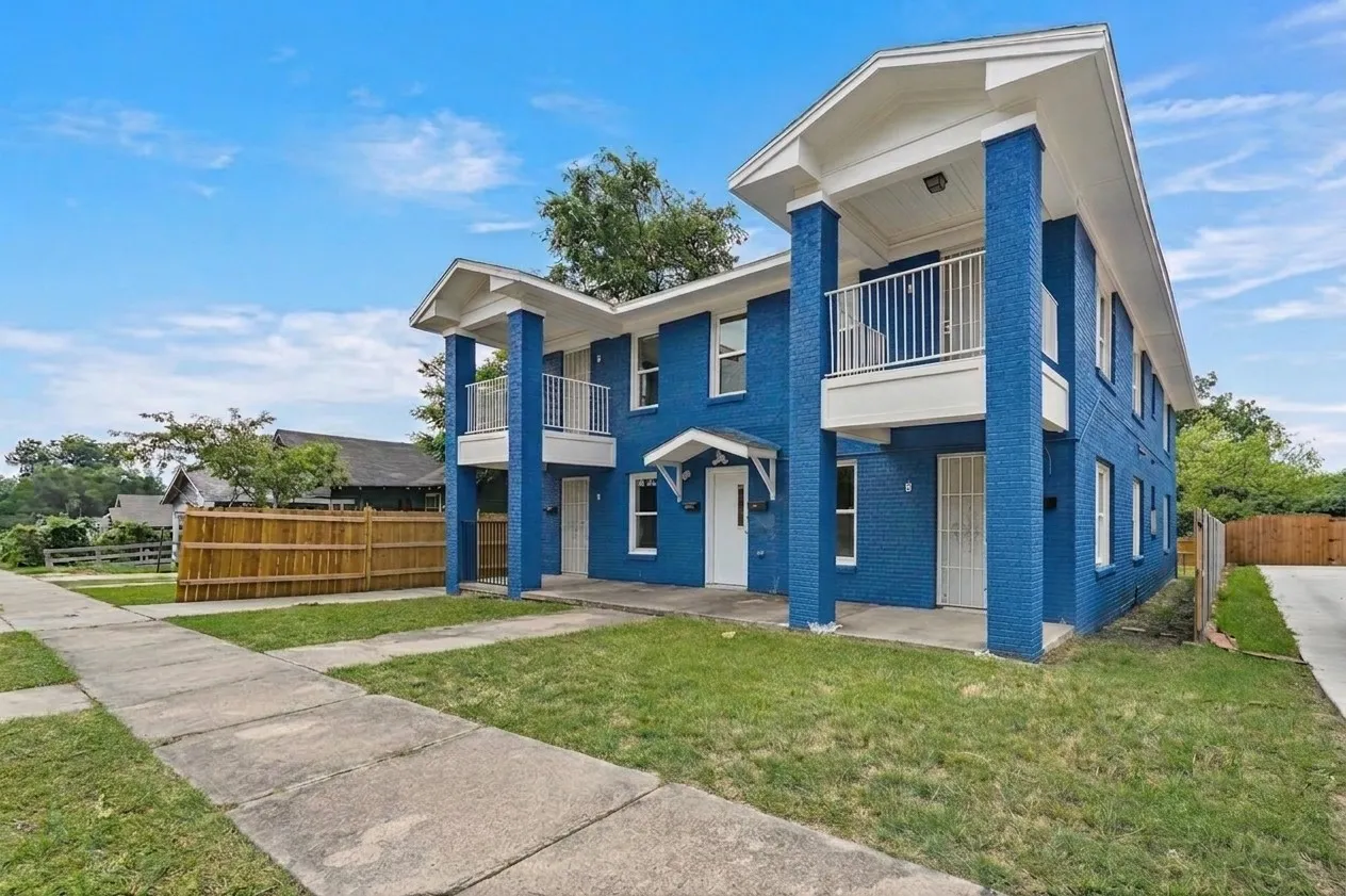Quadruplex For Sale in Tarrant County , 1016 E Arlington Avenue, Fort Worth, Texas 76104, 2 Bedroom, 1 Bathroom, Garage spaces, 0 Sqft, built in 1930, mls#21388549, Real Estate Agent in Fort Worth, Homes For Sale in Tarrant county, Homes For Sale in Fort Worth, Realtor in Fort Worth Texas, Real Estate Brokerage Independent Realty Texas, Luminita Cordes Realtor