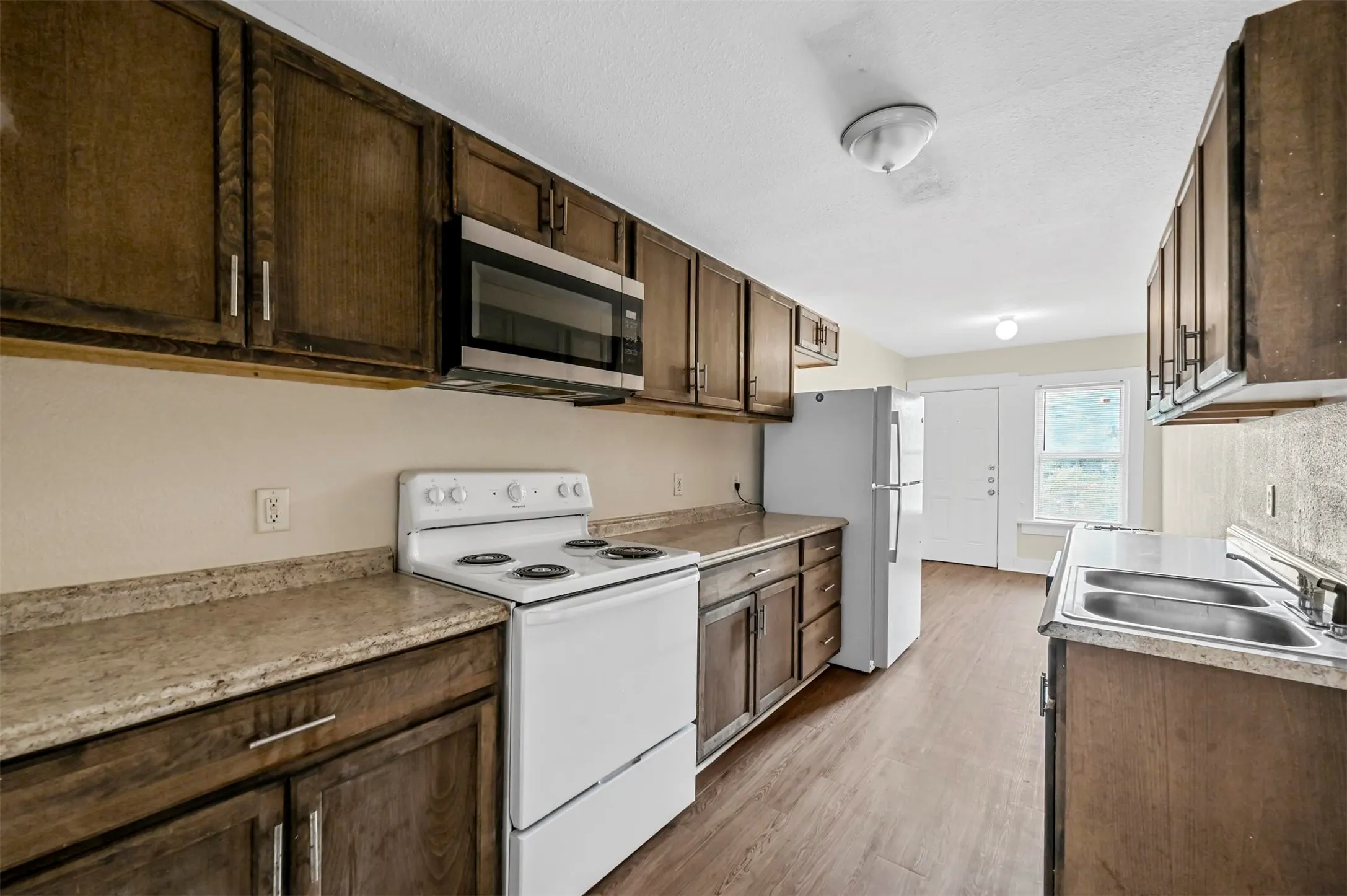 Quadruplex For Sale in Tarrant County , 1016 E Arlington Avenue, Fort Worth, Texas 76104, 2 Bedroom, 1 Bathroom, Garage spaces, 0 Sqft, built in 1930, mls#21388549, Real Estate Agent in Fort Worth, Homes For Sale in Tarrant county, Homes For Sale in Fort Worth, Realtor in Fort Worth Texas, Real Estate Brokerage Independent Realty Texas, Luminita Cordes Realtor