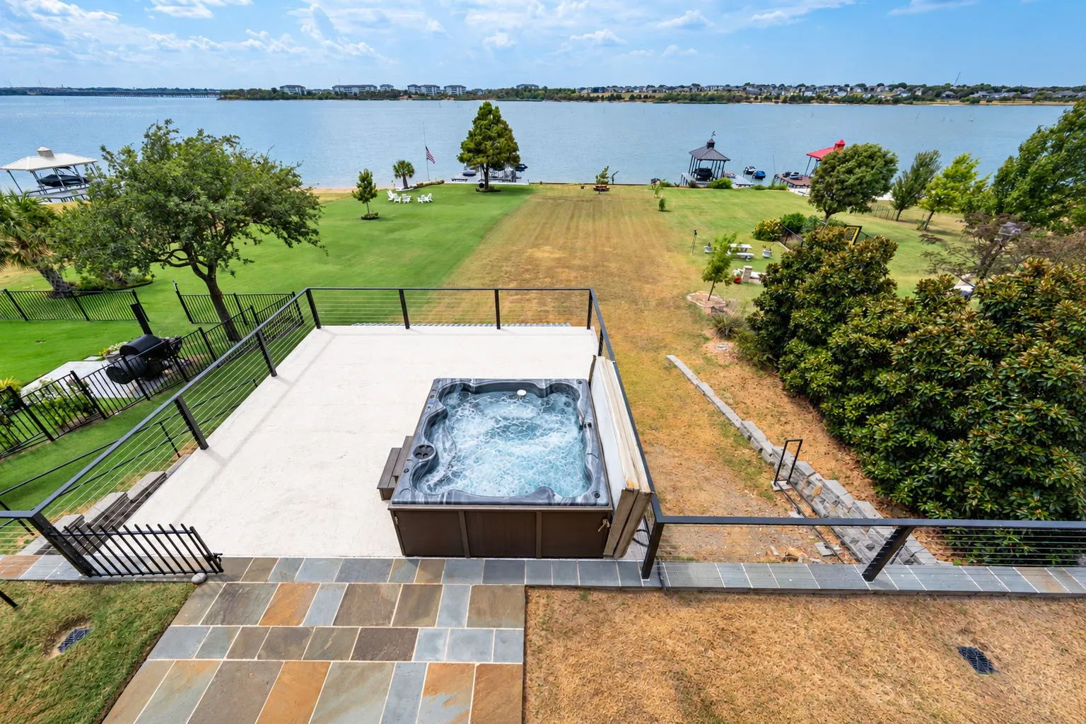 Single Family Residence For Rent in Dallas County , 2313 Windjammer Way, Rowlett, Texas 75088, 4 Bedroom, 5 Bathroom, 2 Garage spaces, 3,253 Sqft, built in 2016, mls#21386222, Real Estate Agent in Rowlett, Homes For Rent in Dallas county, Homes For Rent in Rowlett, Realtor in Rowlett Texas, Real Estate Brokerage Independent Realty Texas, Luminita Cordes Realtor
