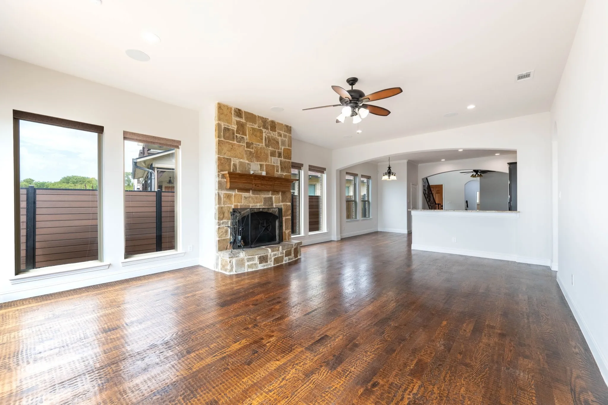 Single Family Residence For Rent in Dallas County , 2313 Windjammer Way, Rowlett, Texas 75088, 4 Bedroom, 5 Bathroom, 2 Garage spaces, 3,253 Sqft, built in 2016, mls#21386222, Real Estate Agent in Rowlett, Homes For Rent in Dallas county, Homes For Rent in Rowlett, Realtor in Rowlett Texas, Real Estate Brokerage Independent Realty Texas, Luminita Cordes Realtor