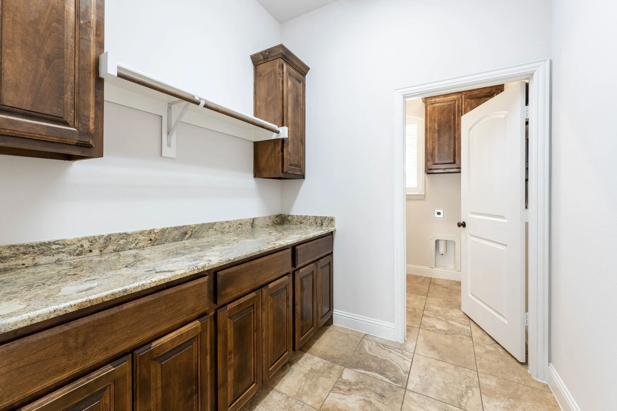 Single Family Residence For Rent in Dallas County , 2313 Windjammer Way, Rowlett, Texas 75088, 4 Bedroom, 5 Bathroom, 2 Garage spaces, 3,253 Sqft, built in 2016, mls#21386222, Real Estate Agent in Rowlett, Homes For Rent in Dallas county, Homes For Rent in Rowlett, Realtor in Rowlett Texas, Real Estate Brokerage Independent Realty Texas, Luminita Cordes Realtor