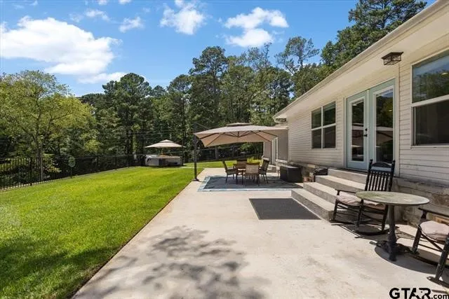 Single Family Residence For Sale in Cherokee County , 130 CR 3162, Jacksonville, Texas 75766, 3 Bedroom, 2 Bathroom, Garage spaces, 2,448 Sqft, built in 1966, mls#21388618, Real Estate Agent in Jacksonville, Homes For Sale in Cherokee county, Homes For Sale in Jacksonville, Realtor in Jacksonville Texas, Real Estate Brokerage Independent Realty Texas, Luminita Cordes Realtor