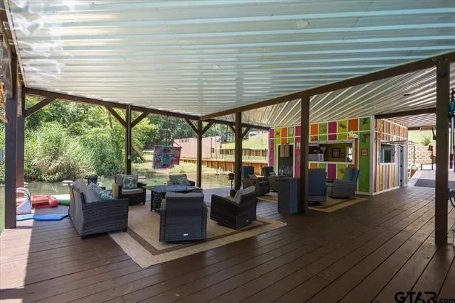 Single Family Residence For Sale in Cherokee County , 130 CR 3162, Jacksonville, Texas 75766, 3 Bedroom, 2 Bathroom, Garage spaces, 2,448 Sqft, built in 1966, mls#21388618, Real Estate Agent in Jacksonville, Homes For Sale in Cherokee county, Homes For Sale in Jacksonville, Realtor in Jacksonville Texas, Real Estate Brokerage Independent Realty Texas, Luminita Cordes Realtor