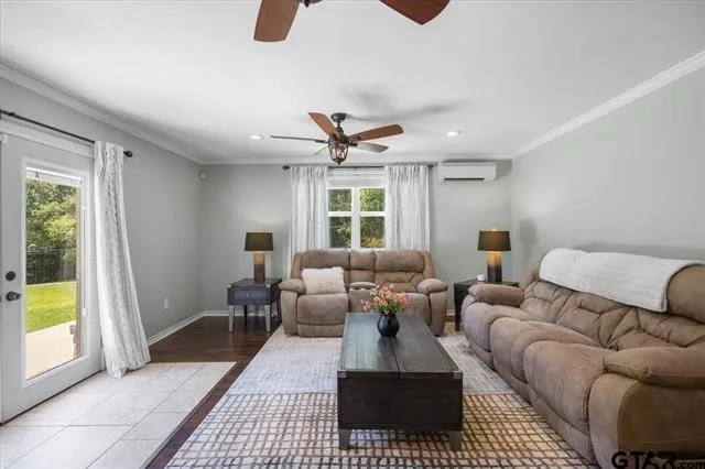 Single Family Residence For Sale in Cherokee County , 130 CR 3162, Jacksonville, Texas 75766, 3 Bedroom, 2 Bathroom, Garage spaces, 2,448 Sqft, built in 1966, mls#21388618, Real Estate Agent in Jacksonville, Homes For Sale in Cherokee county, Homes For Sale in Jacksonville, Realtor in Jacksonville Texas, Real Estate Brokerage Independent Realty Texas, Luminita Cordes Realtor