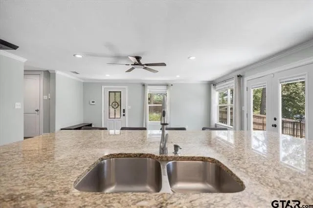 Single Family Residence For Sale in Cherokee County , 130 CR 3162, Jacksonville, Texas 75766, 3 Bedroom, 2 Bathroom, Garage spaces, 2,448 Sqft, built in 1966, mls#21388618, Real Estate Agent in Jacksonville, Homes For Sale in Cherokee county, Homes For Sale in Jacksonville, Realtor in Jacksonville Texas, Real Estate Brokerage Independent Realty Texas, Luminita Cordes Realtor