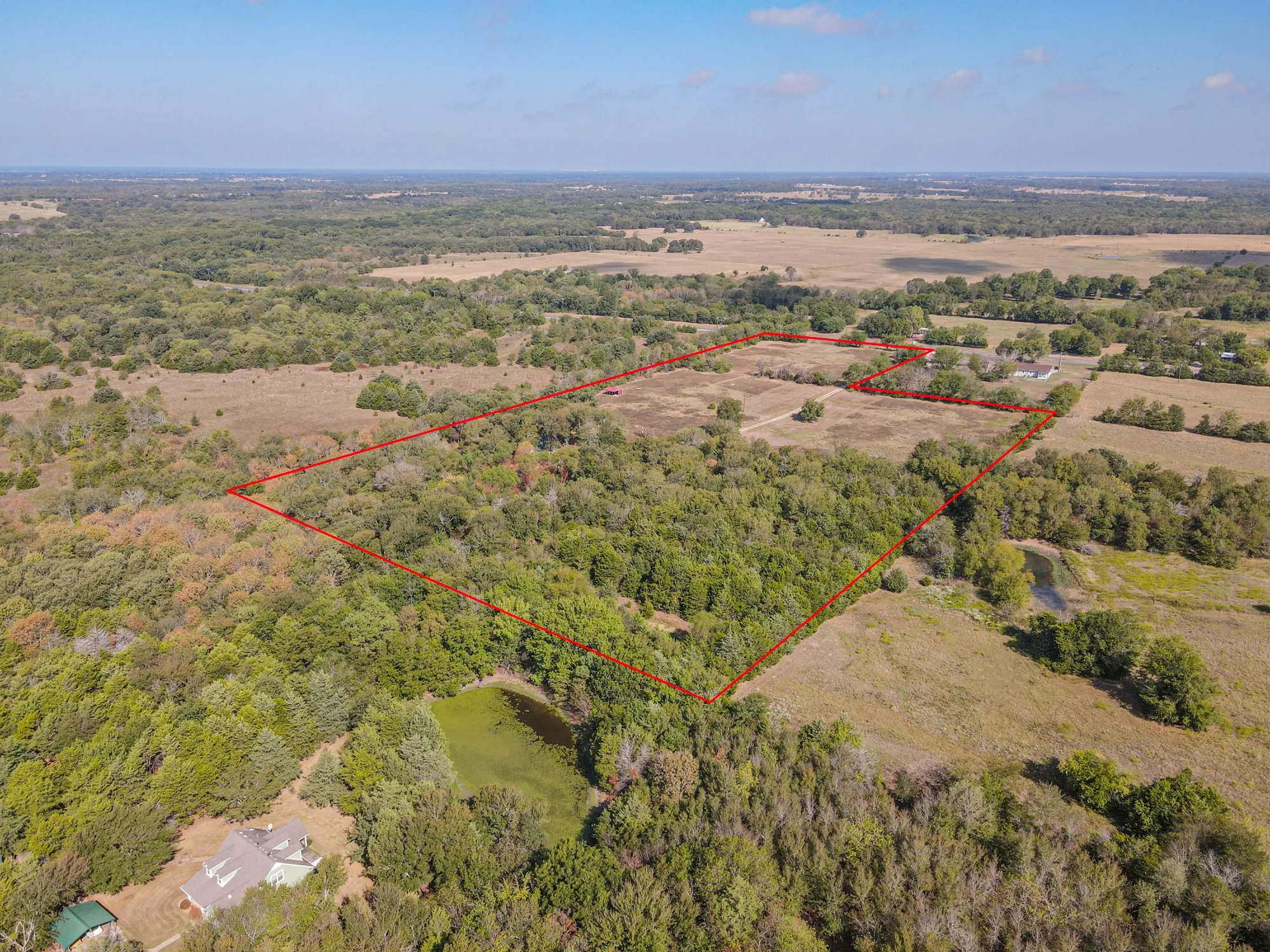 Single Family Residence For Sale in Rains County , 7263 State Highway 276, Point, Texas 75472, 3 Bedroom, 3 Bathroom, Garage spaces, 1,330 Sqft, built in 1984, mls#21387054, Real Estate Agent in Point, Homes For Sale in Rains county, Homes For Sale in Point, Realtor in Point Texas, Real Estate Brokerage Independent Realty Texas, Luminita Cordes Realtor