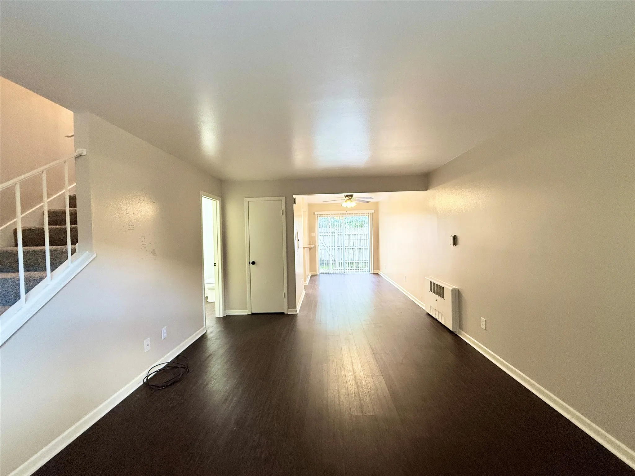 Apartment For Rent in Dallas County , 10450 E Northwest Highway, Dallas, Texas 75238, 2 Bedroom, 2 Bathroom, Garage spaces, 8,908 Sqft, built in 1962, mls#21388561, Real Estate Agent in Dallas, Homes For Rent in Dallas county, Homes For Rent in Dallas, Realtor in Dallas Texas, Real Estate Brokerage Independent Realty Texas, Luminita Cordes Realtor
