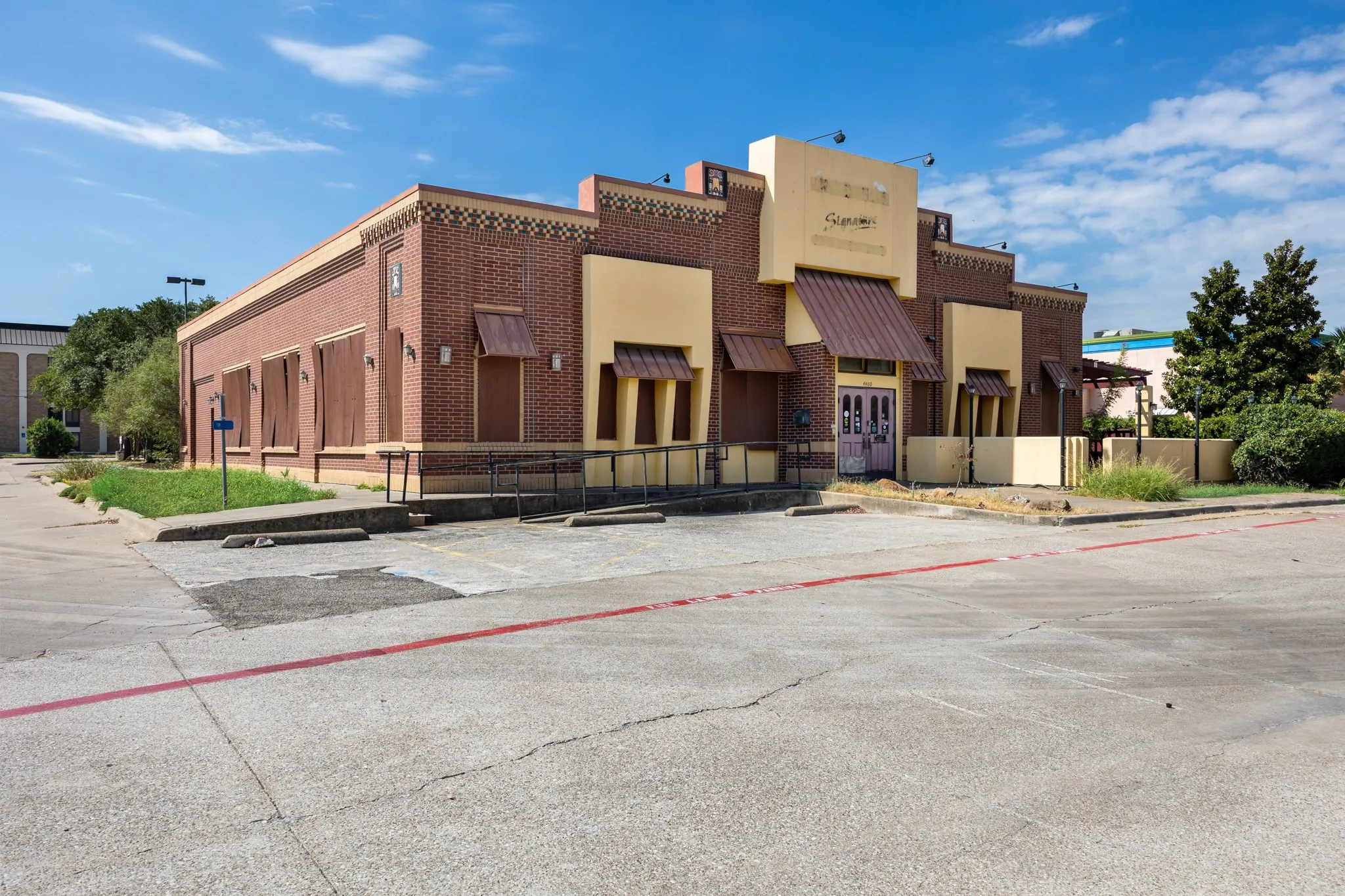 Retail For Rent in Dallas County , 4460 Belt Line Road, Addison, Texas 75001, 0, 0, Garage spaces, 0 Sqft, built in 1991, mls#21380265, Real Estate Agent in Addison, Homes For Rent in Dallas county, Homes For Rent in Addison, Realtor in Addison Texas, Real Estate Brokerage Independent Realty Texas, Luminita Cordes Realtor